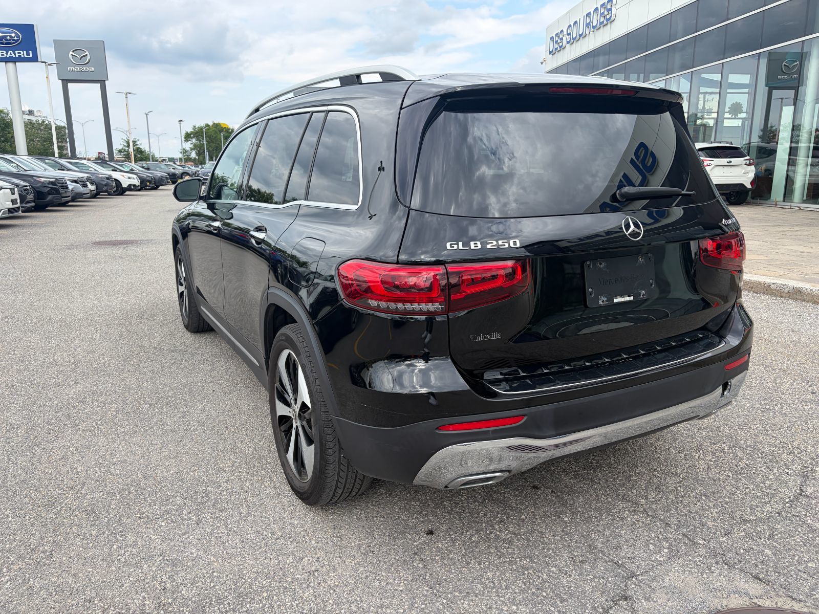 Mercedes-Benz GLB  2021