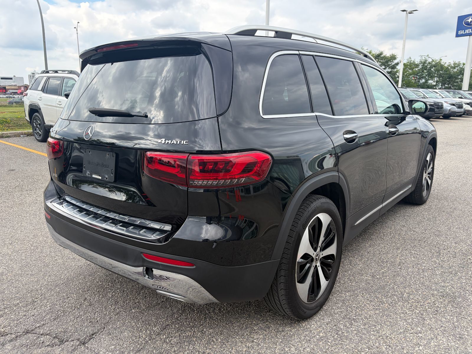 Mercedes-Benz GLB  2021