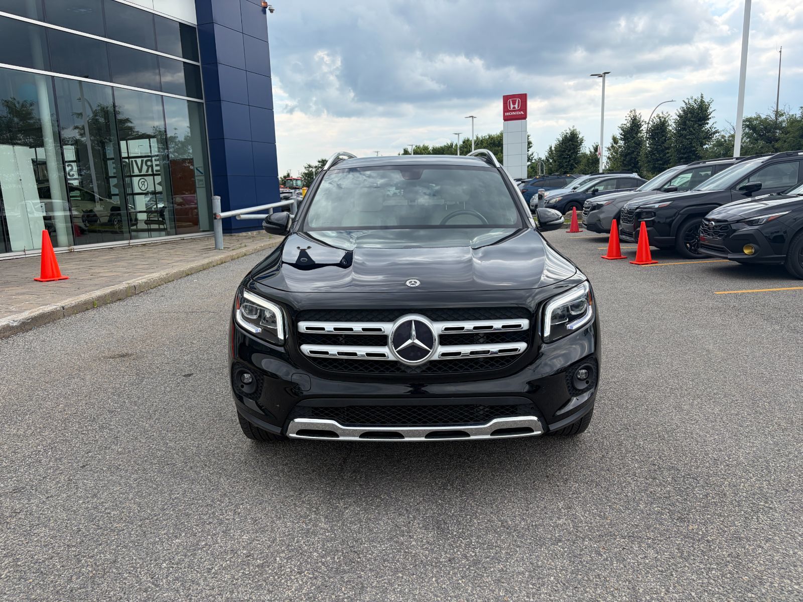 Mercedes-Benz GLB  2021