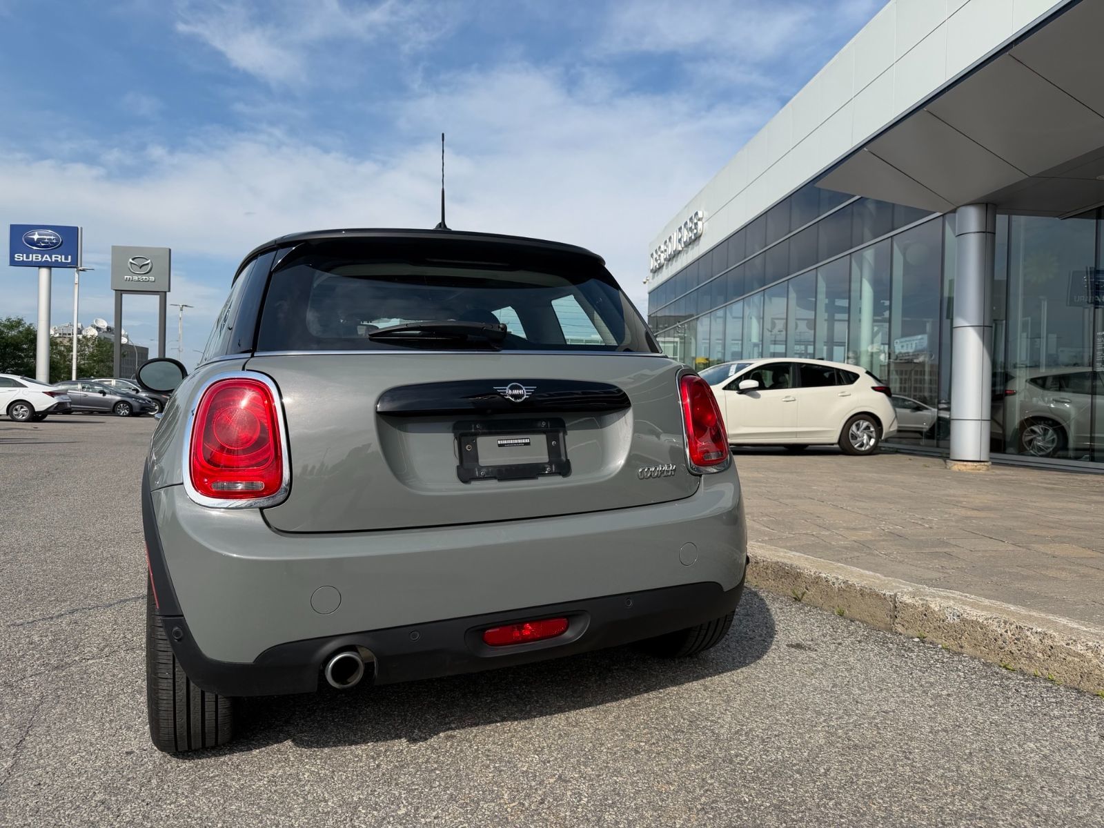 2021 MINI 3 Door