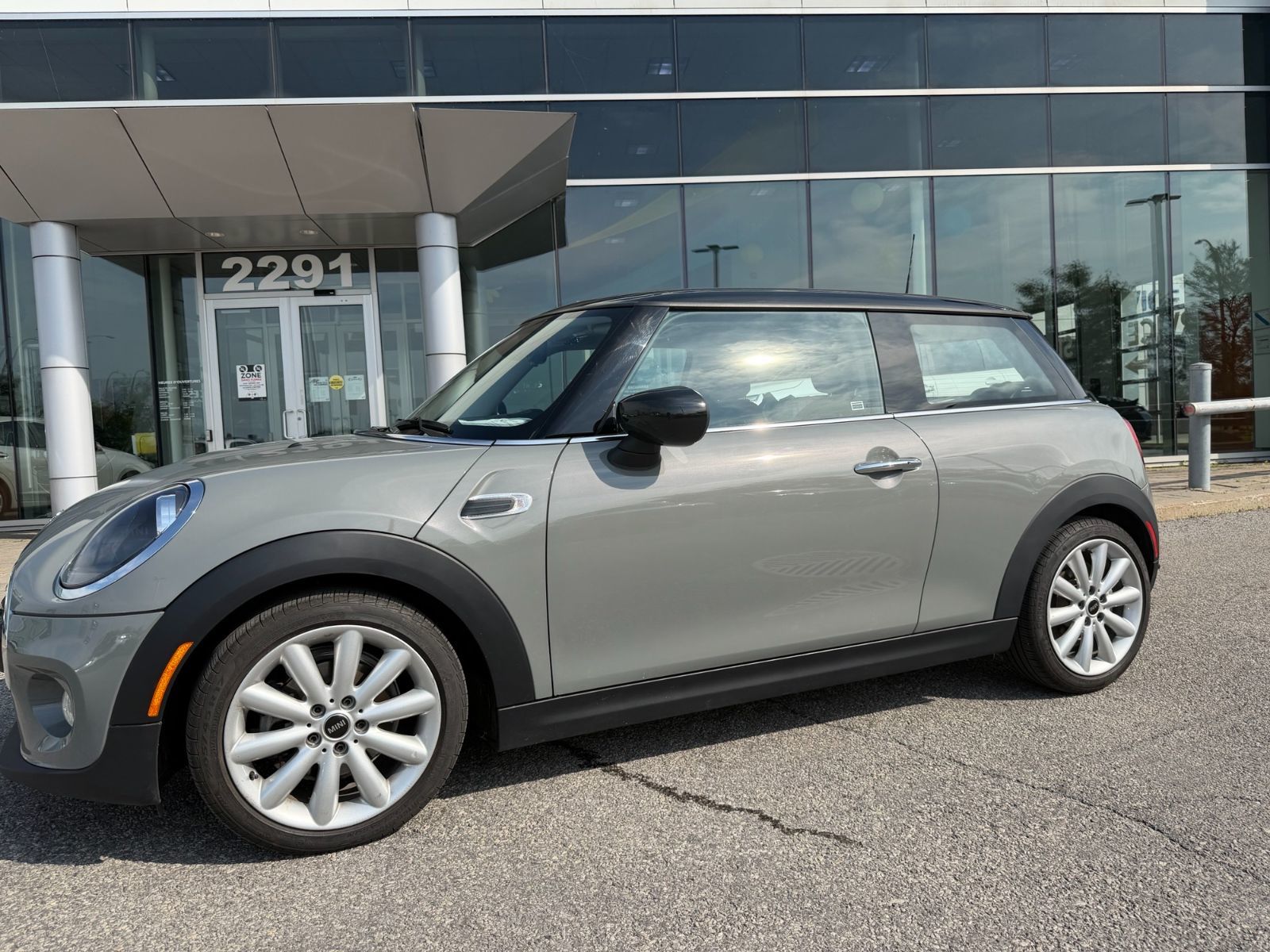 2021 MINI 3 Door