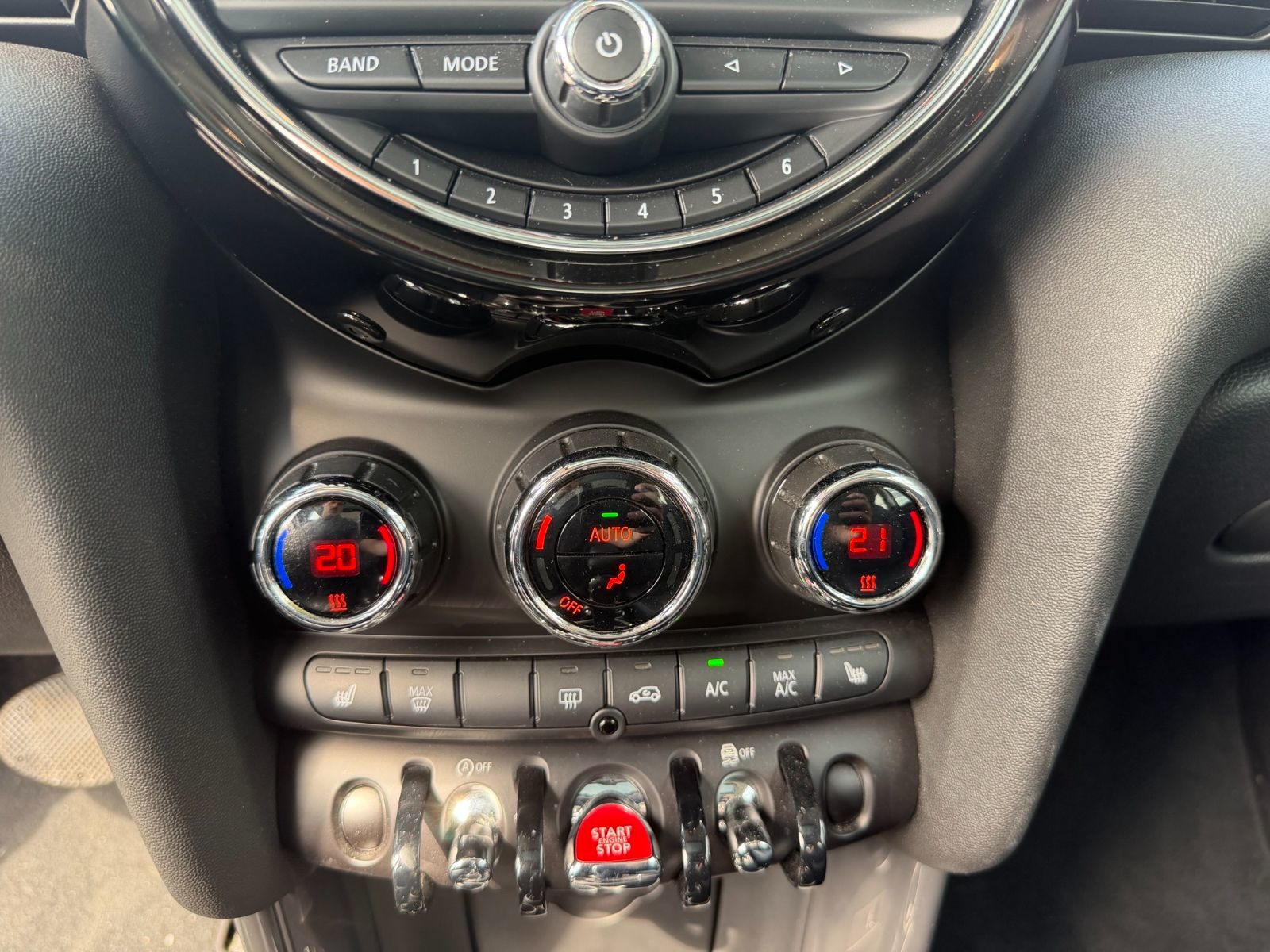 2021 MINI 3 Door