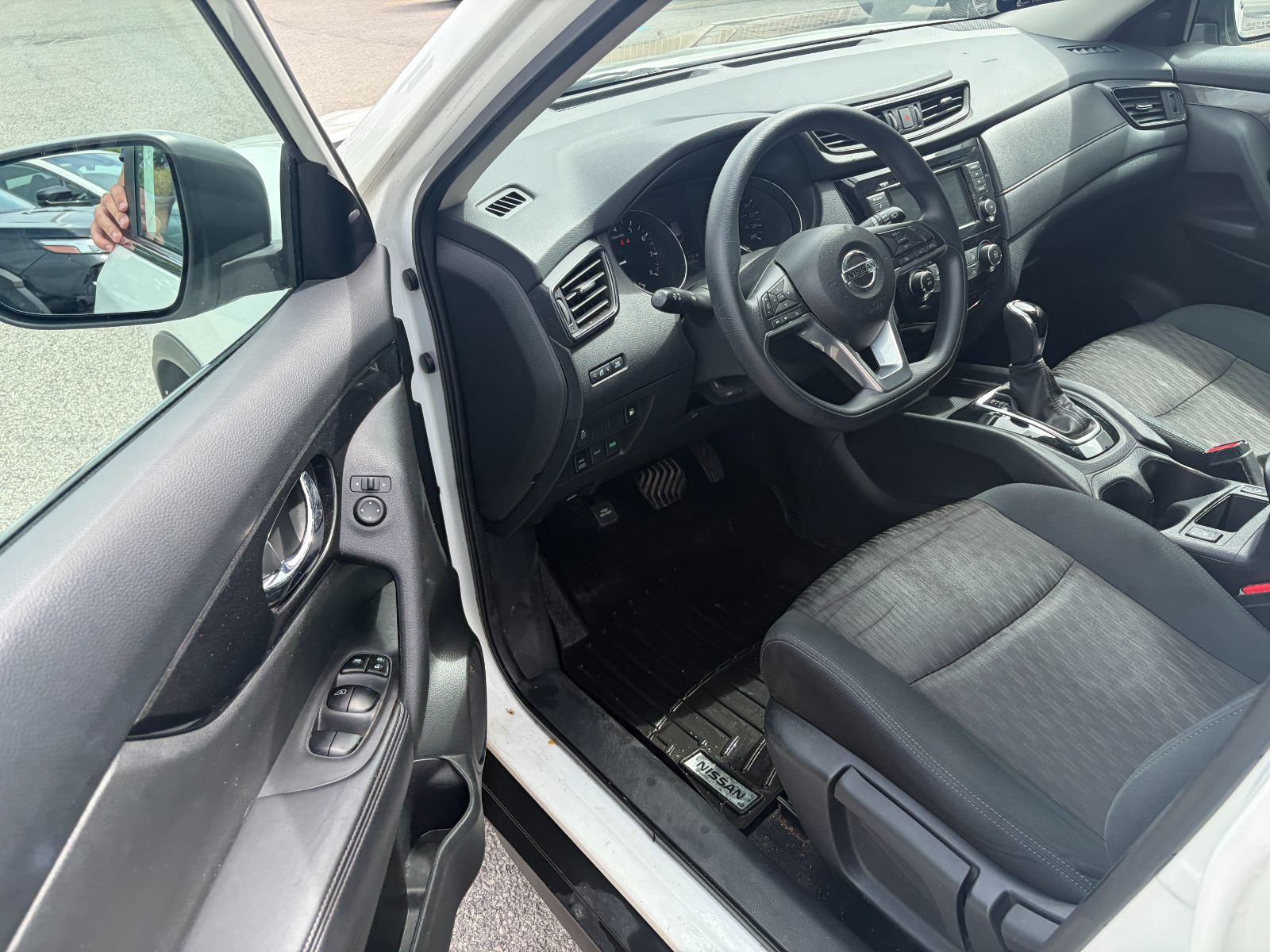 Nissan Rogue  2018
