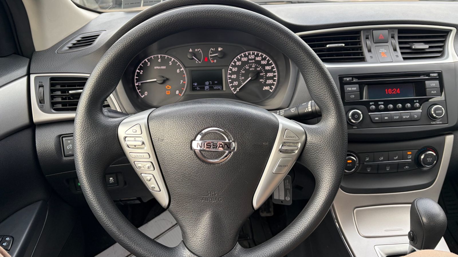 Nissan Sentra  2015