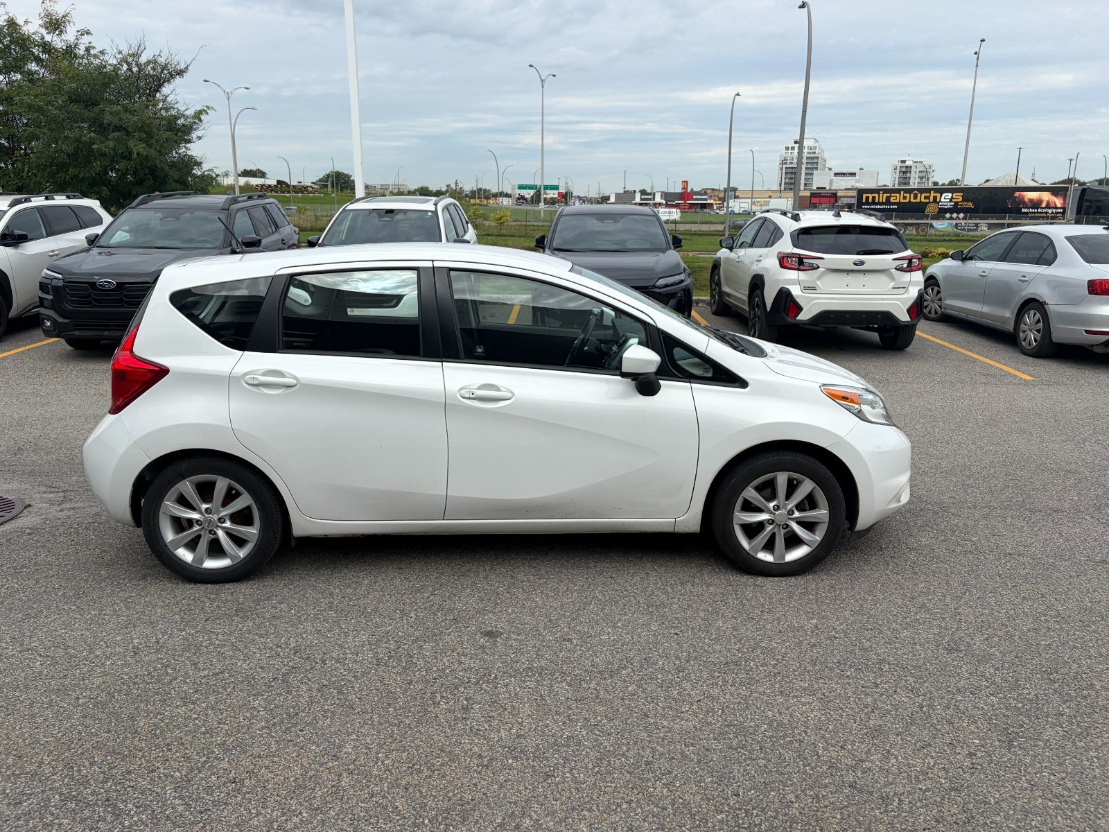 Nissan Versa Note  2016