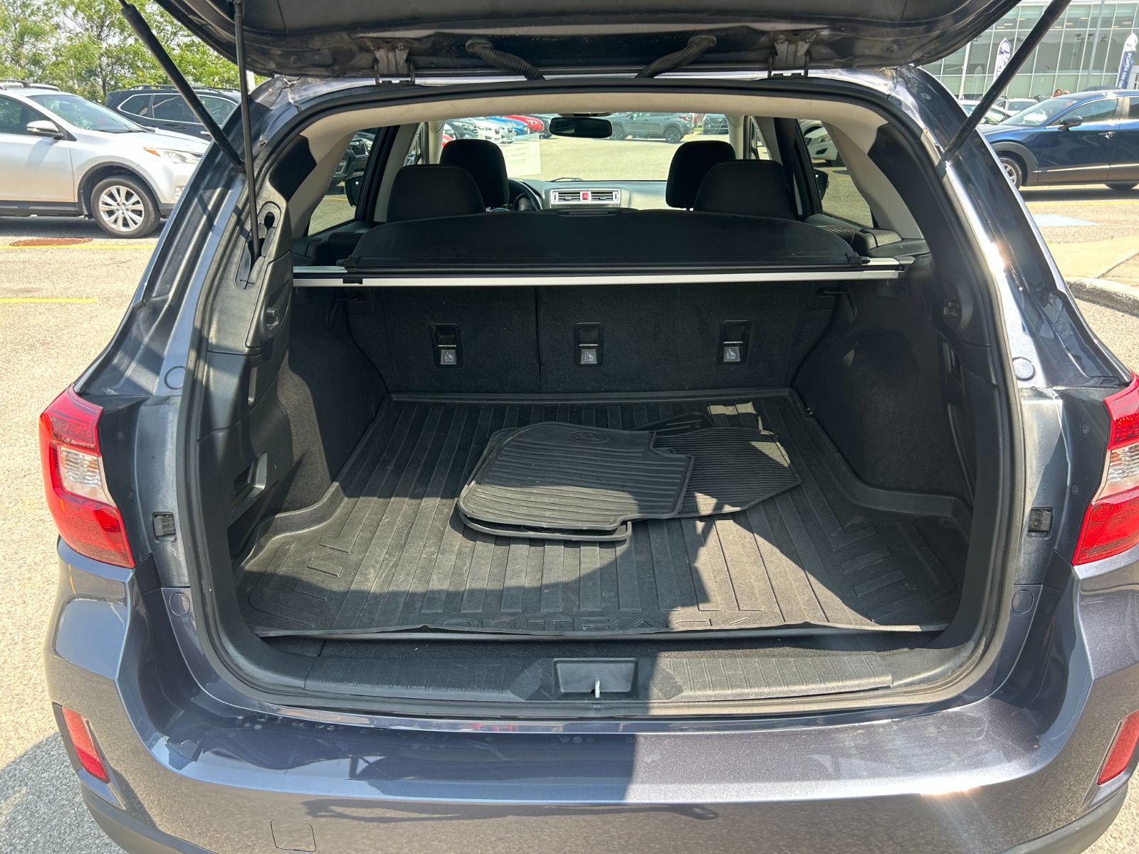 Subaru Outback  2017 à Dorval, Québec