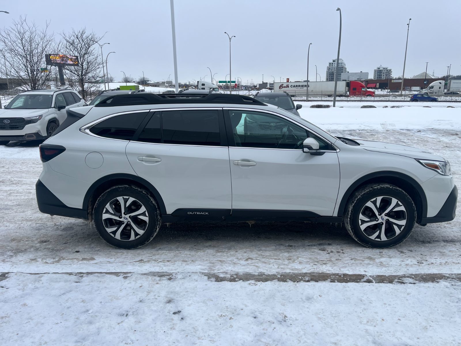 Subaru Outback  2022