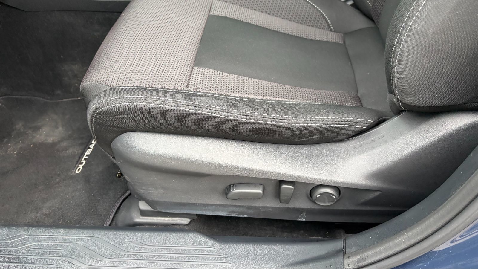 Subaru Outback  2023