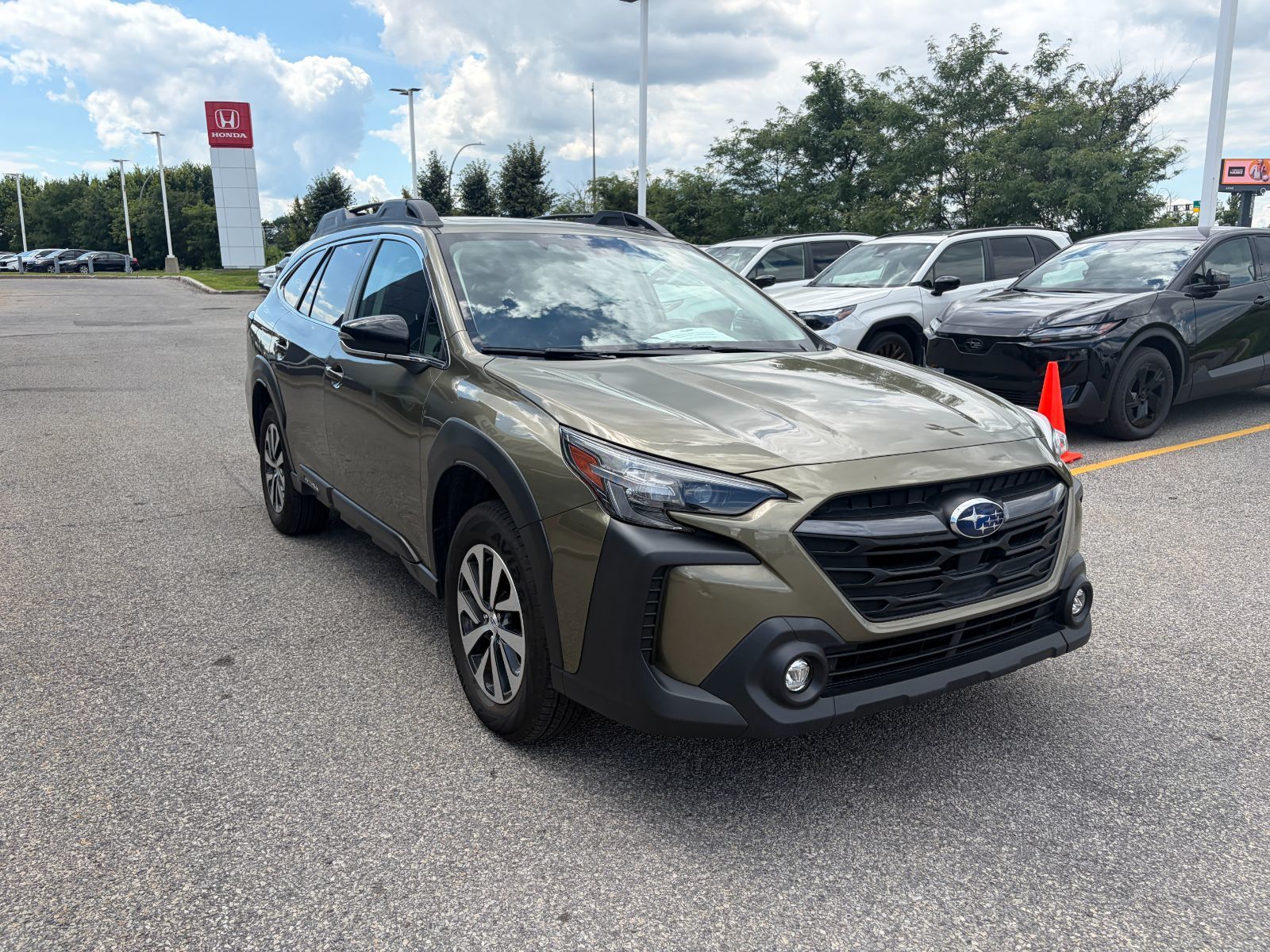 Subaru Outback  2023