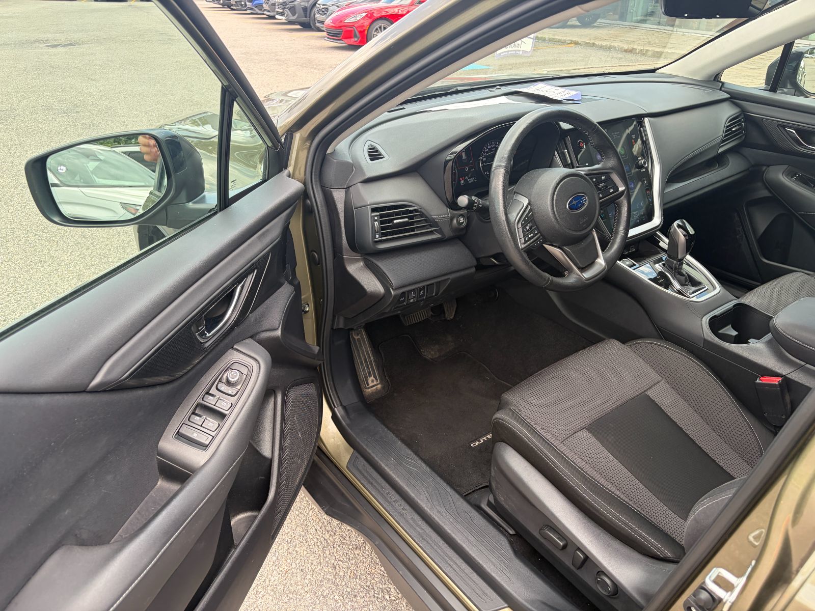 Subaru Outback  2023