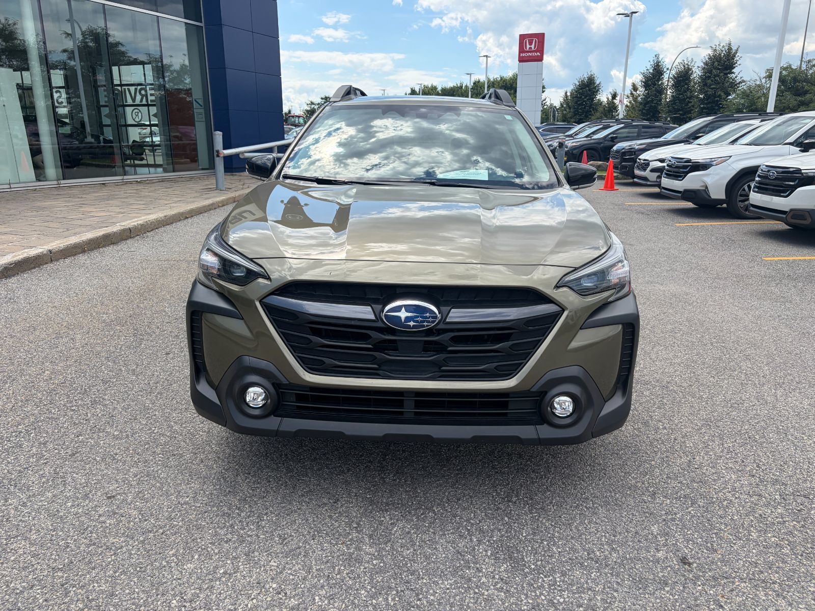 Subaru Outback  2023