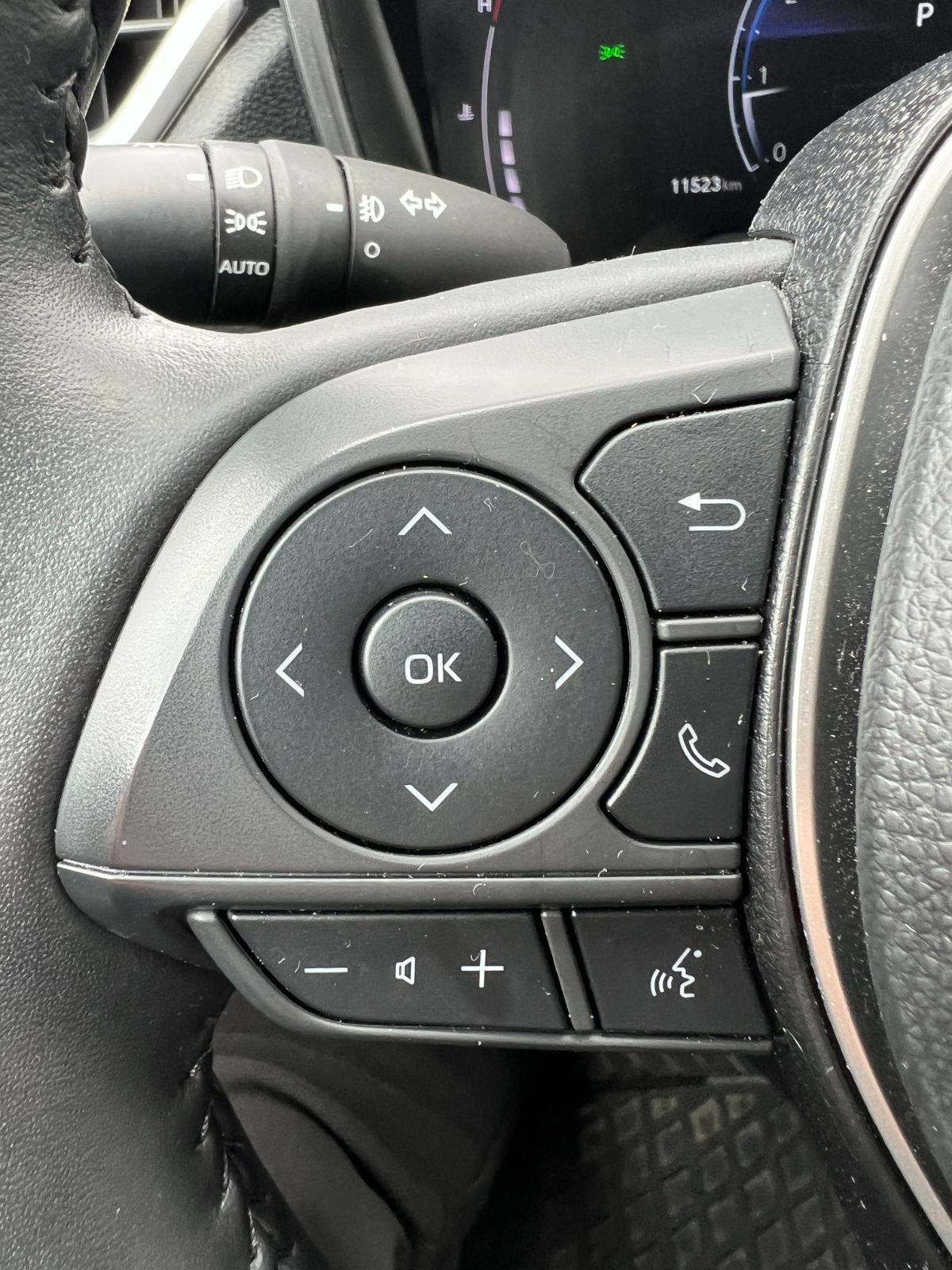 Toyota COROLLA CROSS  2024 à Dorval, Québec