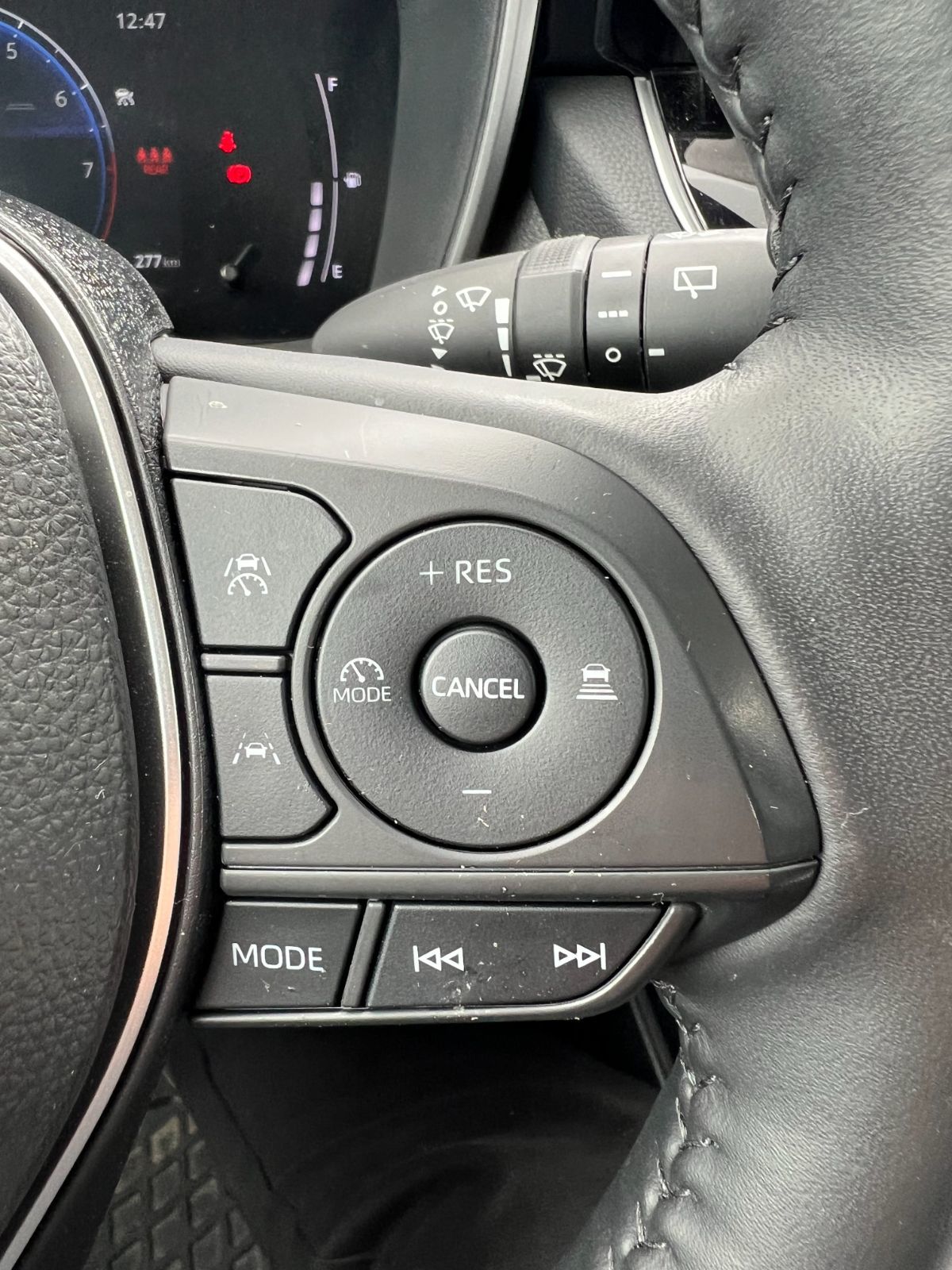 Toyota COROLLA CROSS  2024 à Dorval, Québec
