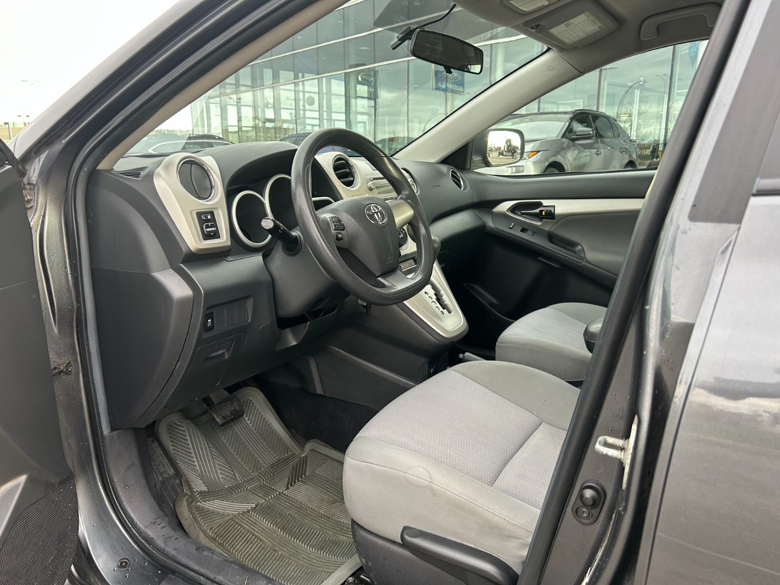 Toyota Matrix  2011 à Dorval, Québec