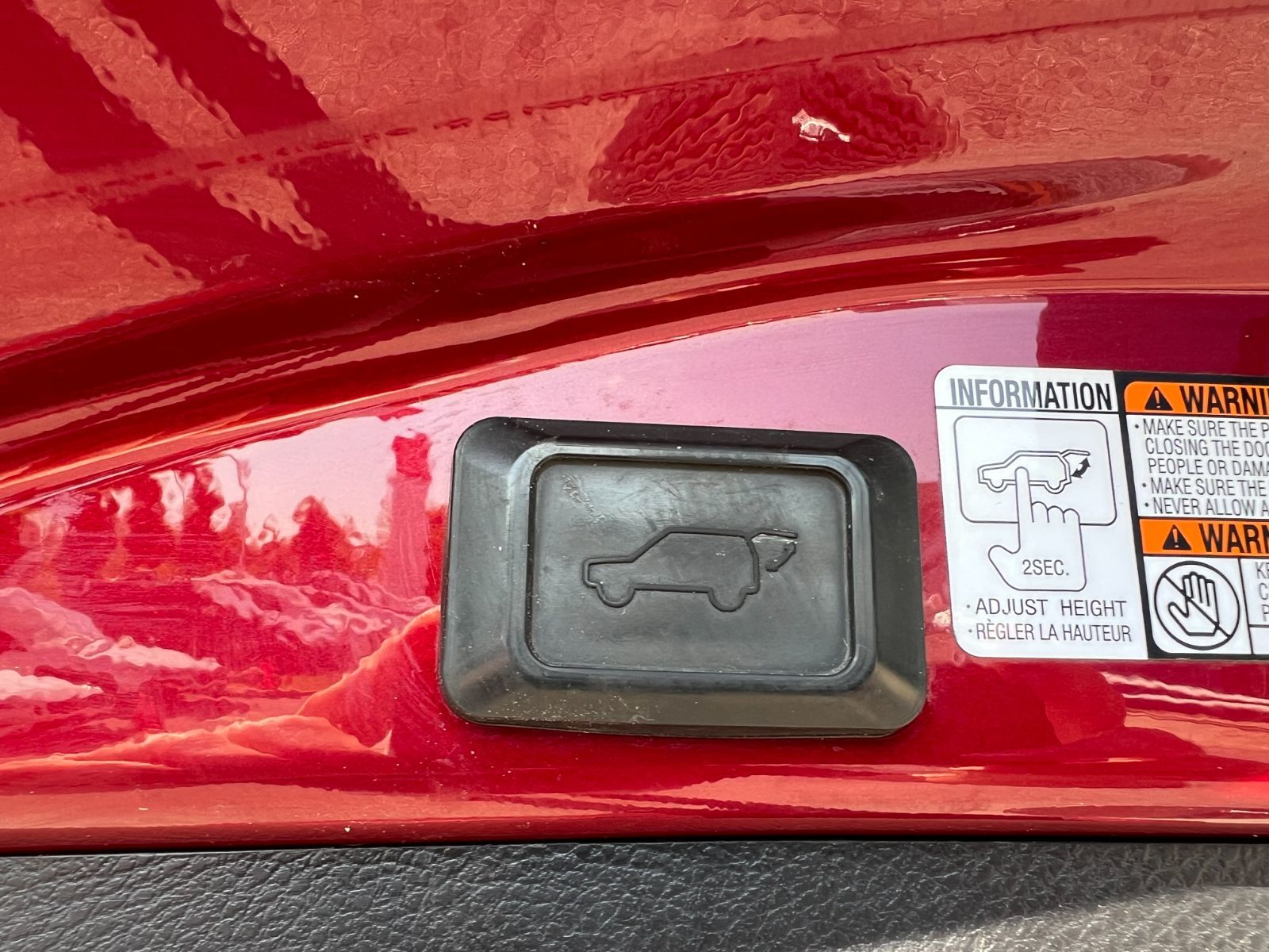 2018 Toyota RAV4 in Dorval, Quebec