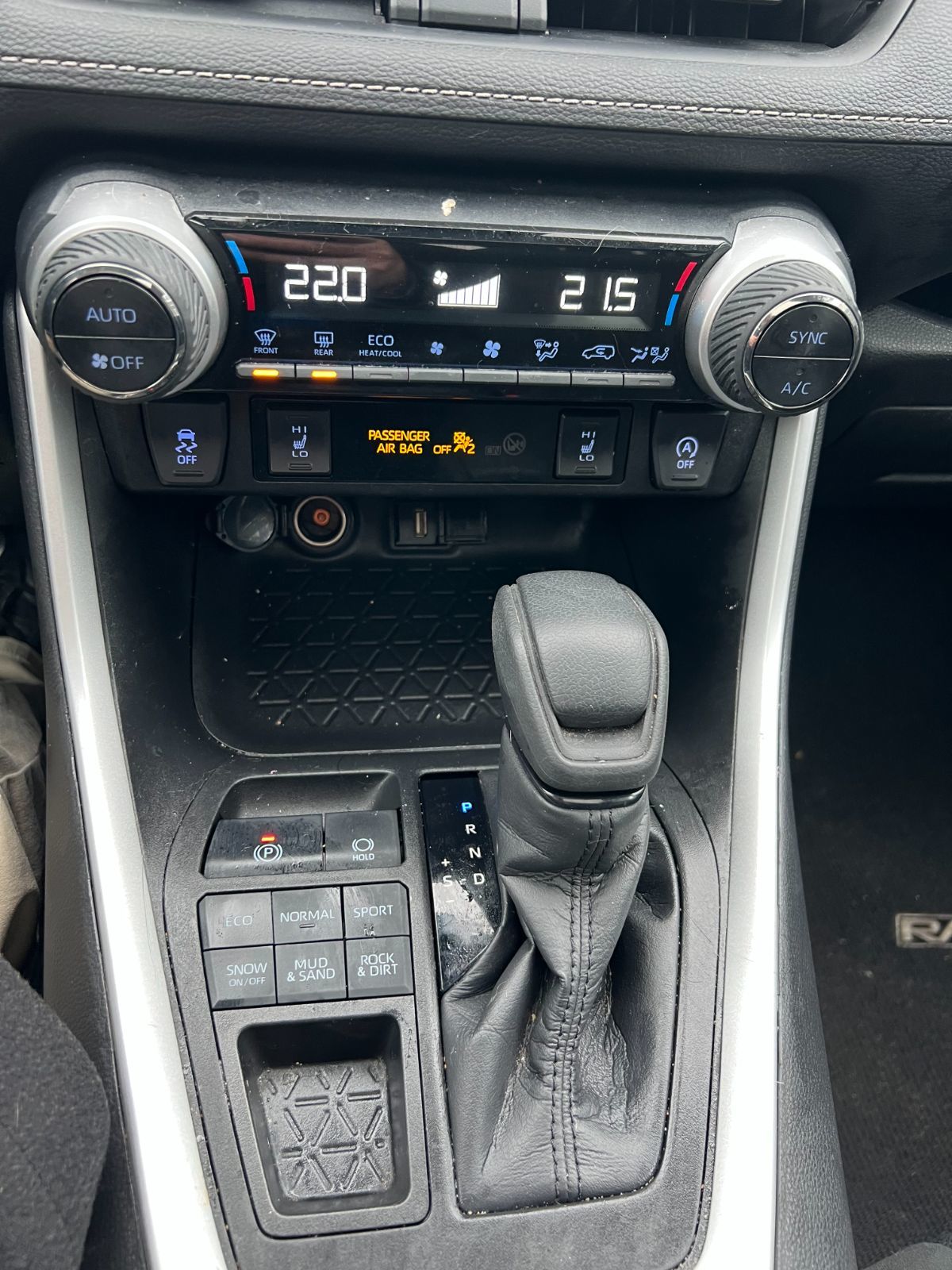 Toyota RAV4  2021 à Dorval, Québec