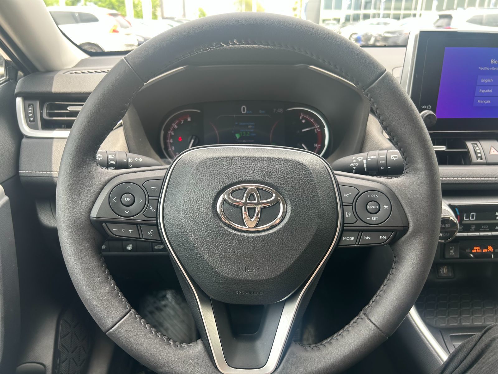 Toyota RAV4  2023 à Dorval, Québec