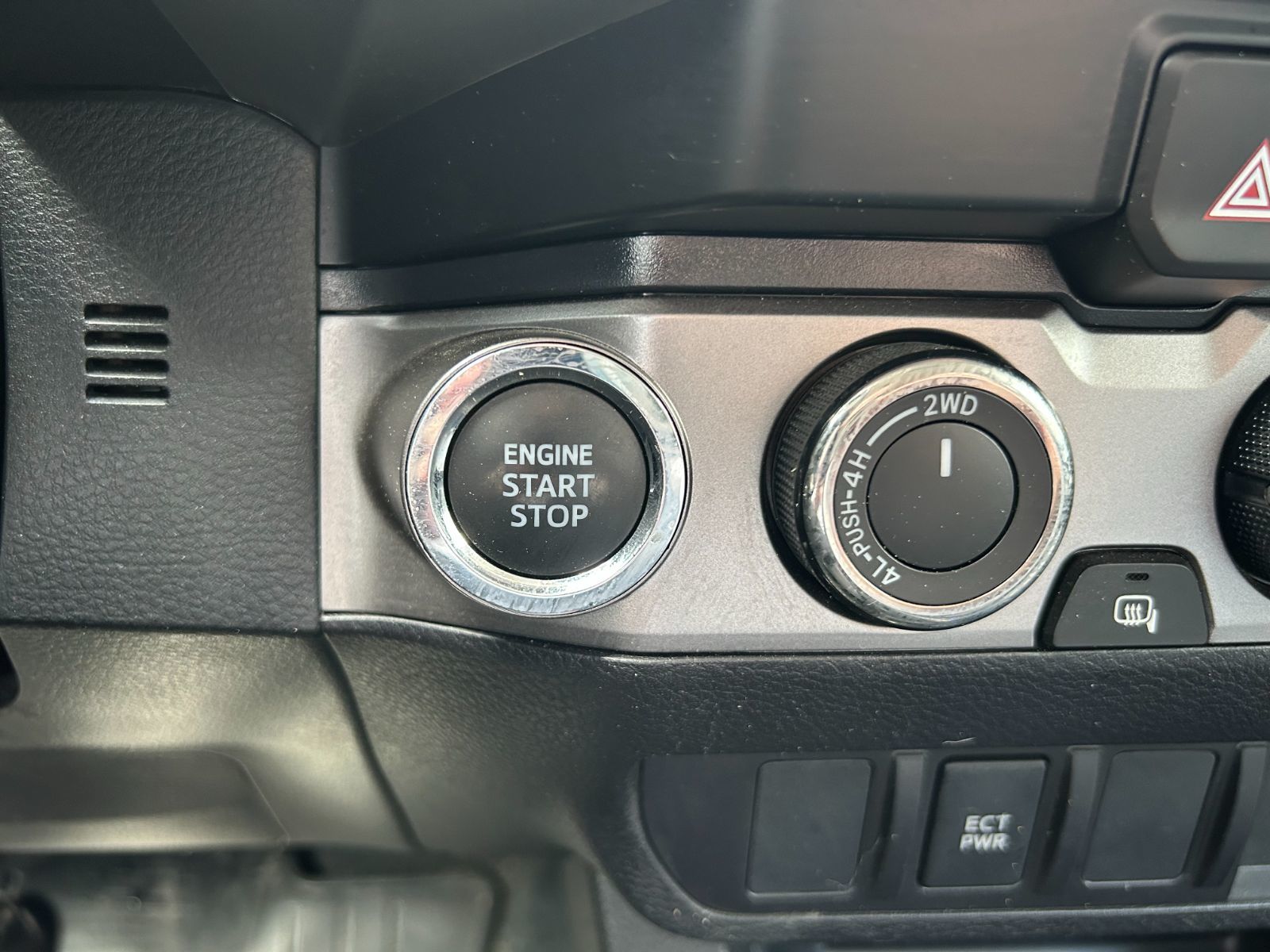 Toyota Tacoma  2023 à Dorval, Québec
