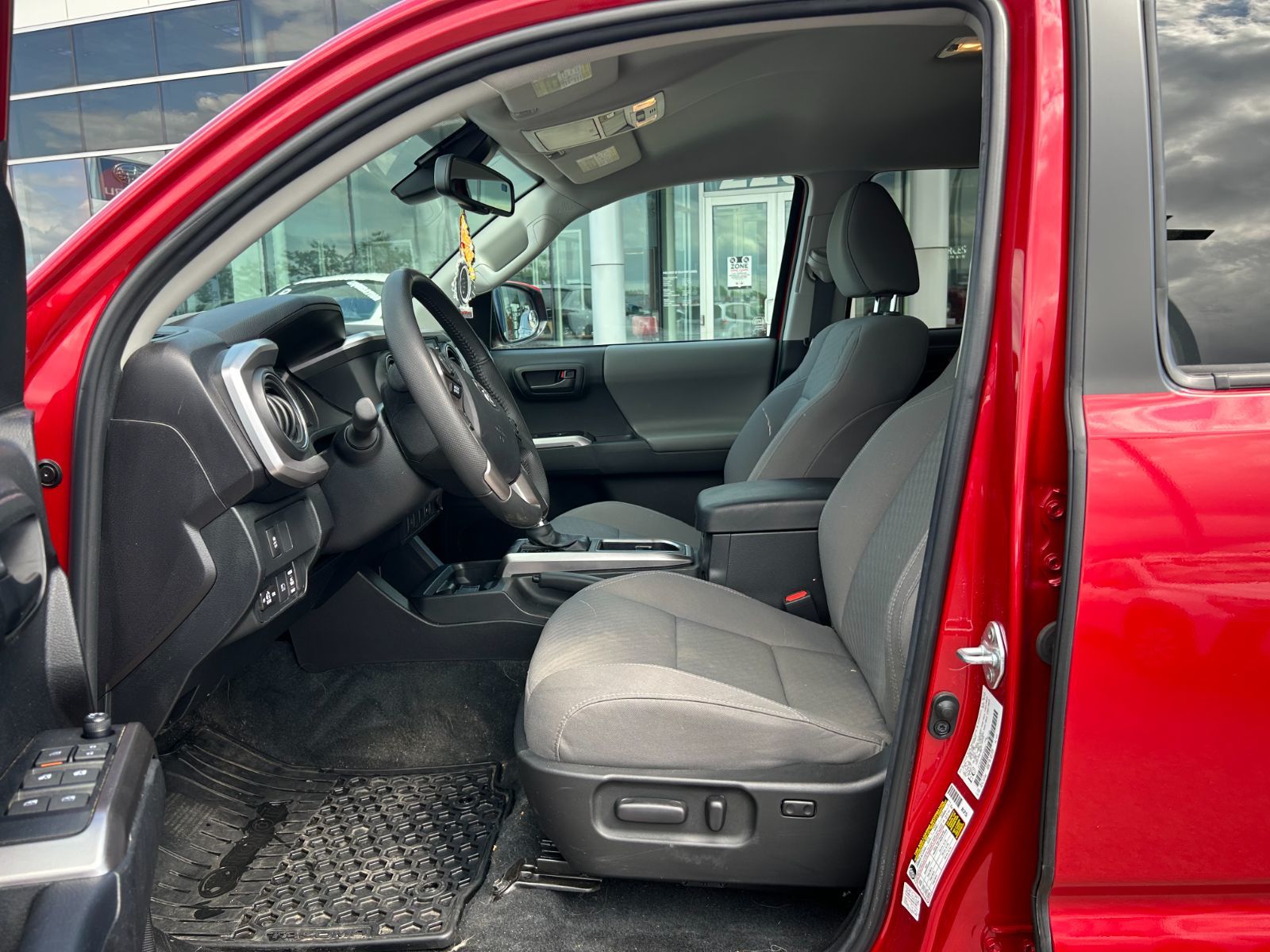 Toyota Tacoma  2023 à Dorval, Québec