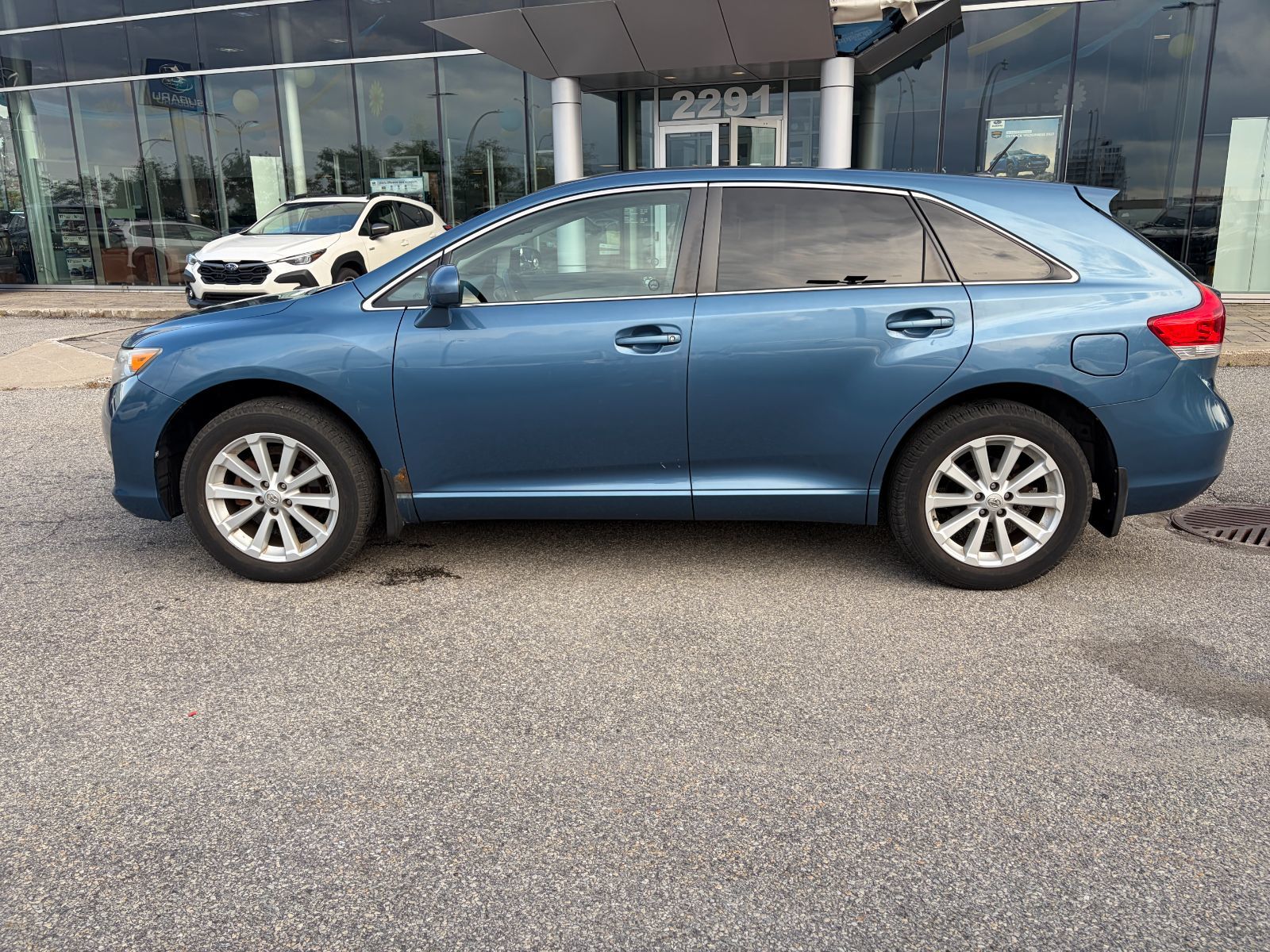 Toyota Venza  2010 à Dorval, Québec