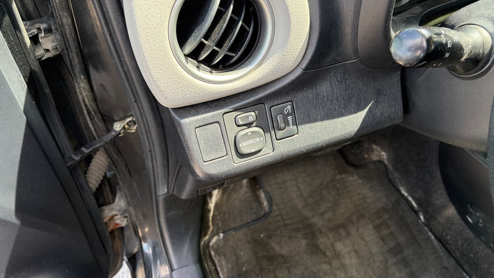 2012 Toyota Yaris in Dorval, Quebec