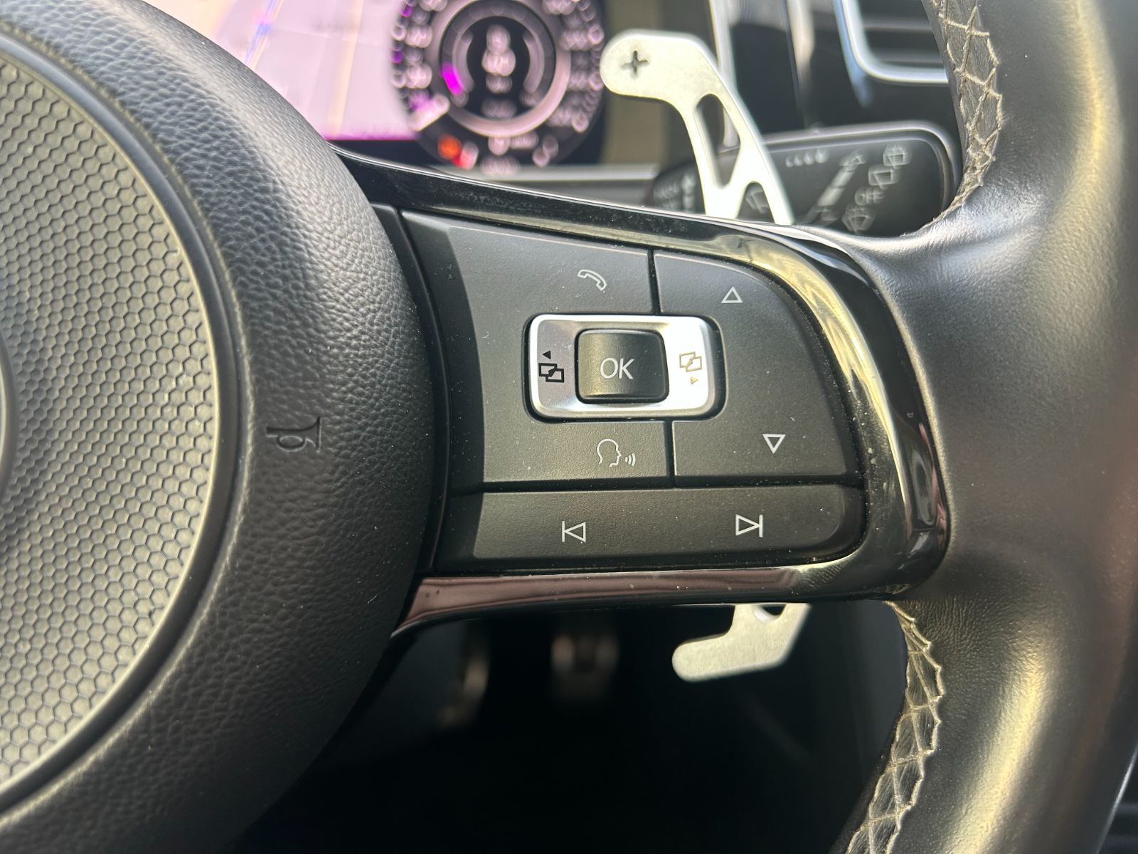 2018 Volkswagen Golf R in Dorval, Quebec
