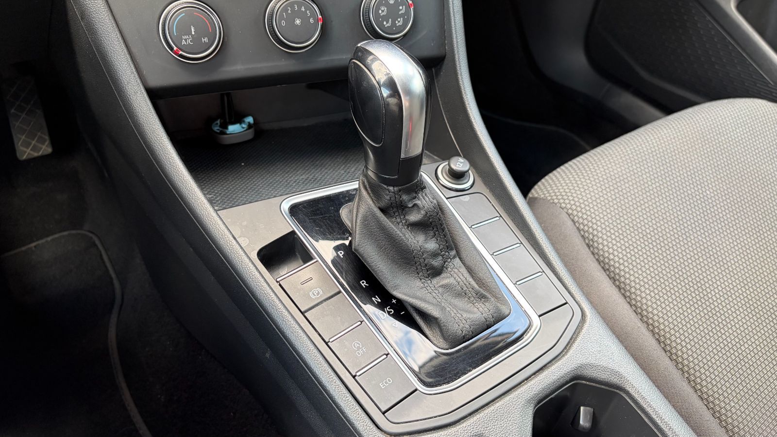 Volkswagen Jetta  2019