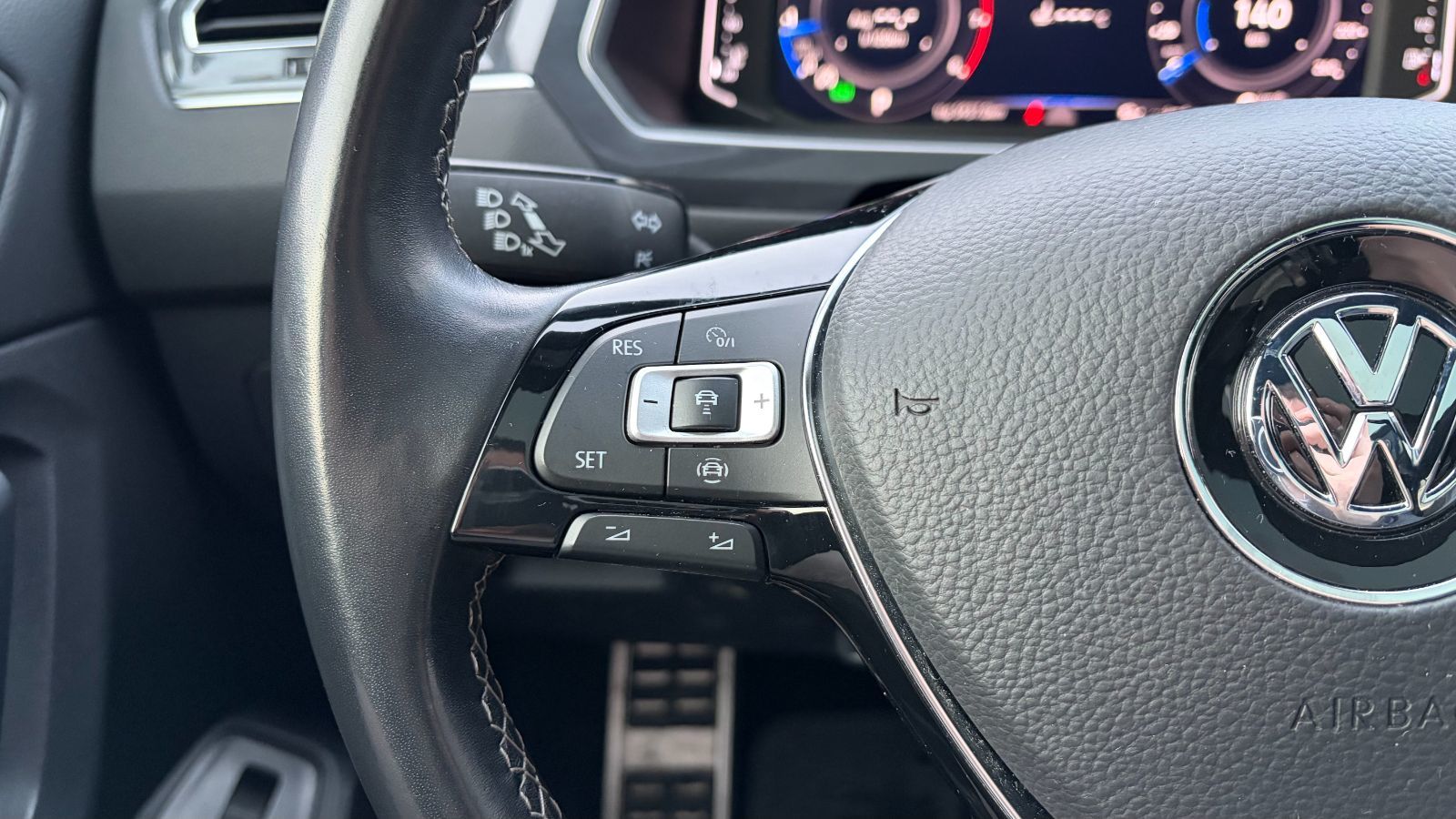 Volkswagen Tiguan  2021