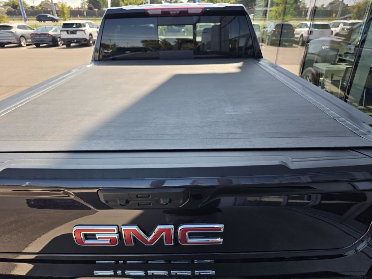 Photo 2025 GMC Sierra 1500 Crew Cab Standard Box 4-Wheel Drive AT4 #7