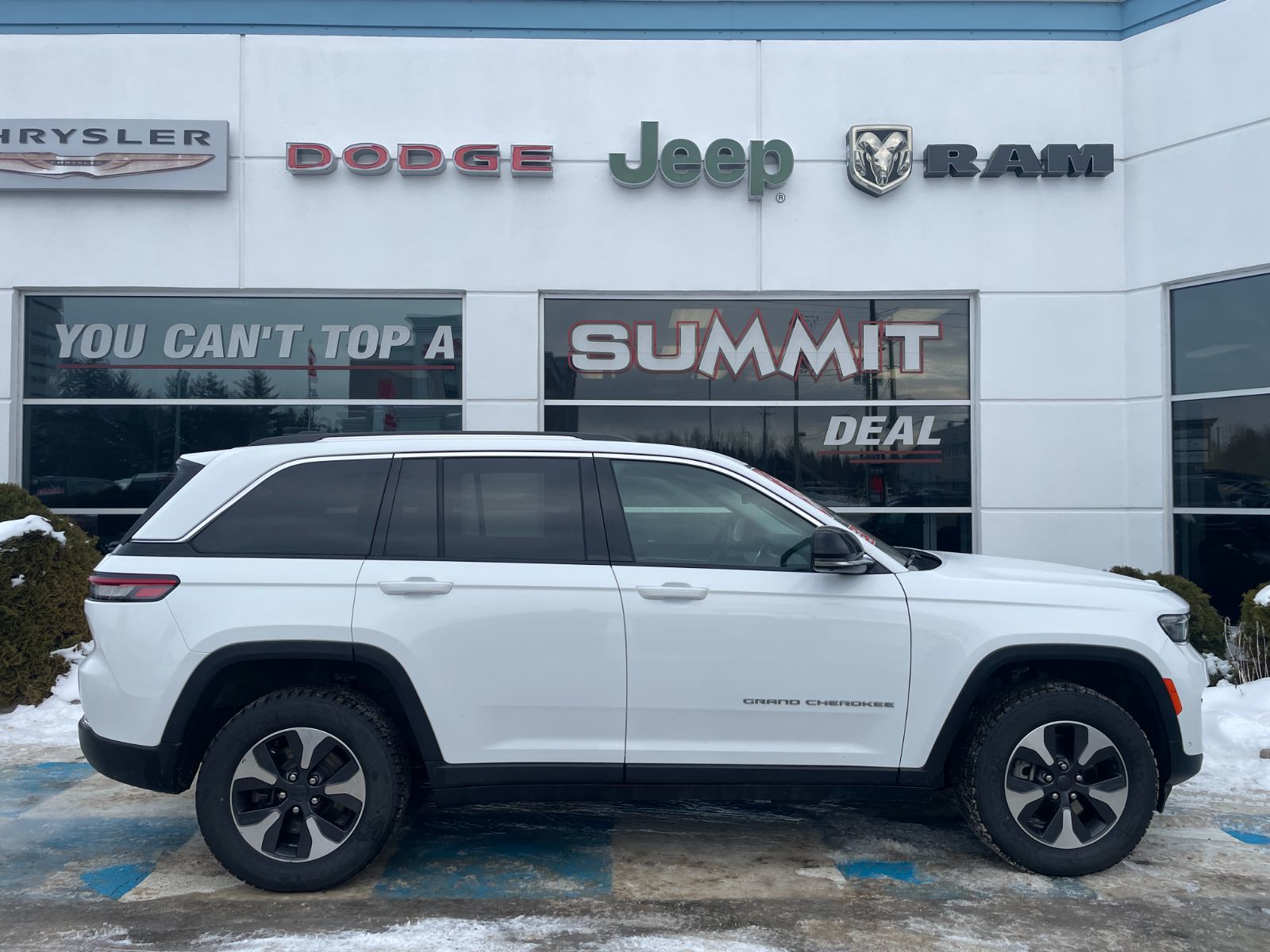 2023 Jeep Grand Cherokee LIMITED