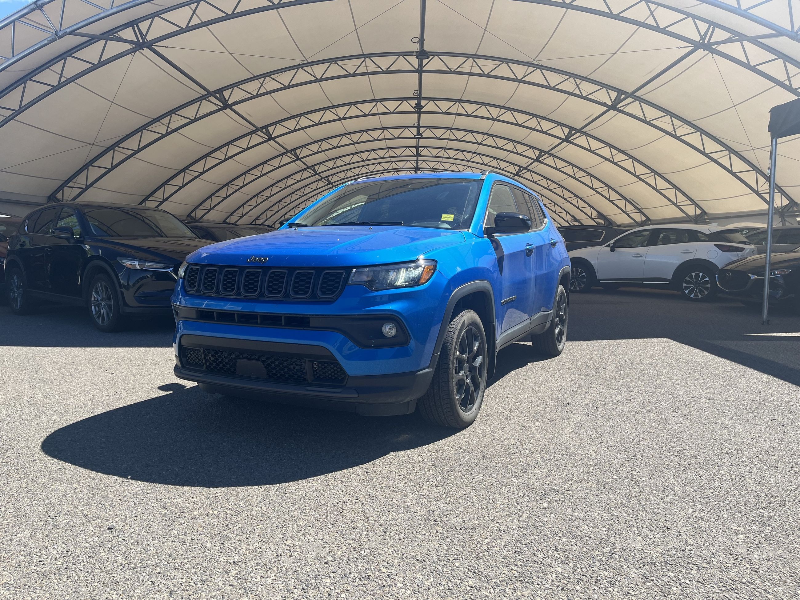 2025 Jeep Compass Altitude 4x4 W / APPLE CARPLAY / ANDROID AUTO