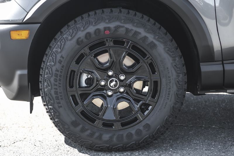 Photo 2026 Ford Bronco Sport Outer Banks #5
