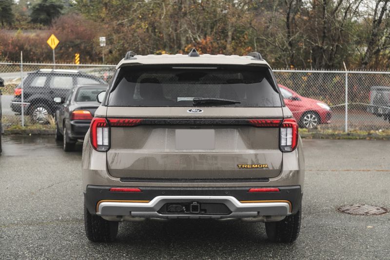 Photo 2026 Ford Explorer Tremor #8