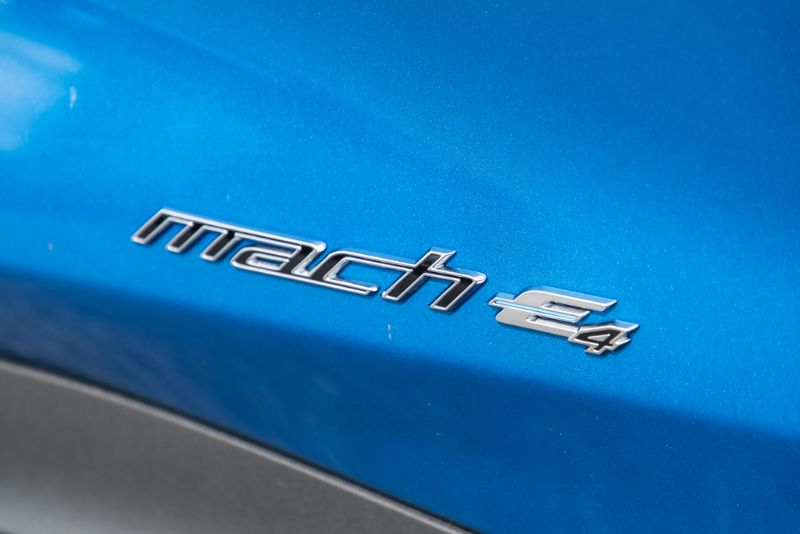 Photo 2026 Ford Mustang Mach-E Select #5