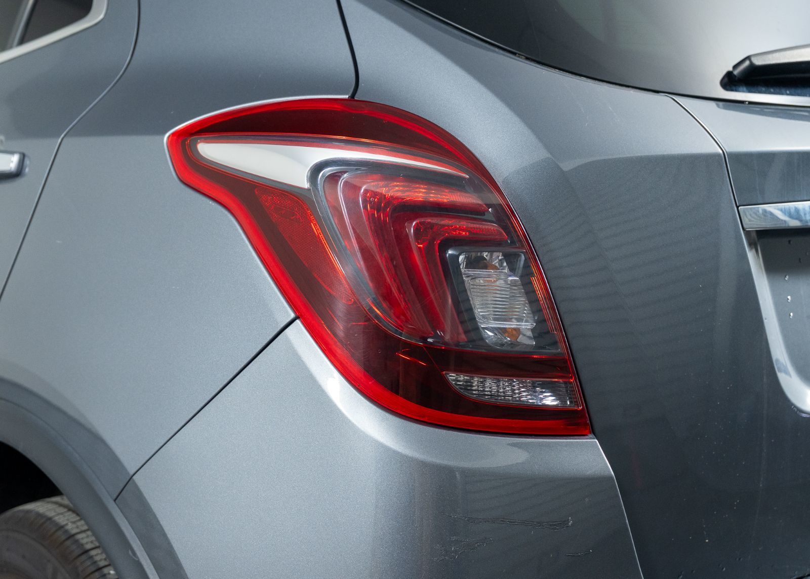 Photo 2020 Buick Encore Sport Touring #6