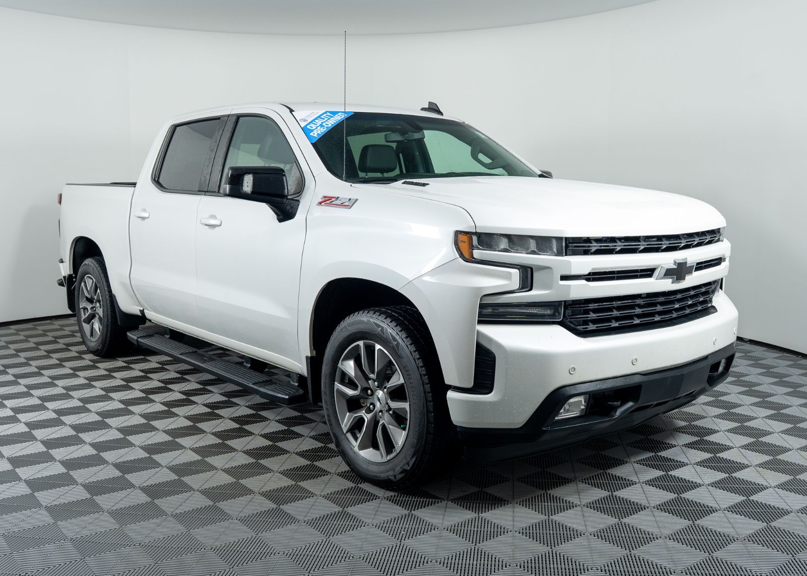 Photo 2020 Chevrolet Silverado 1500 RST #3