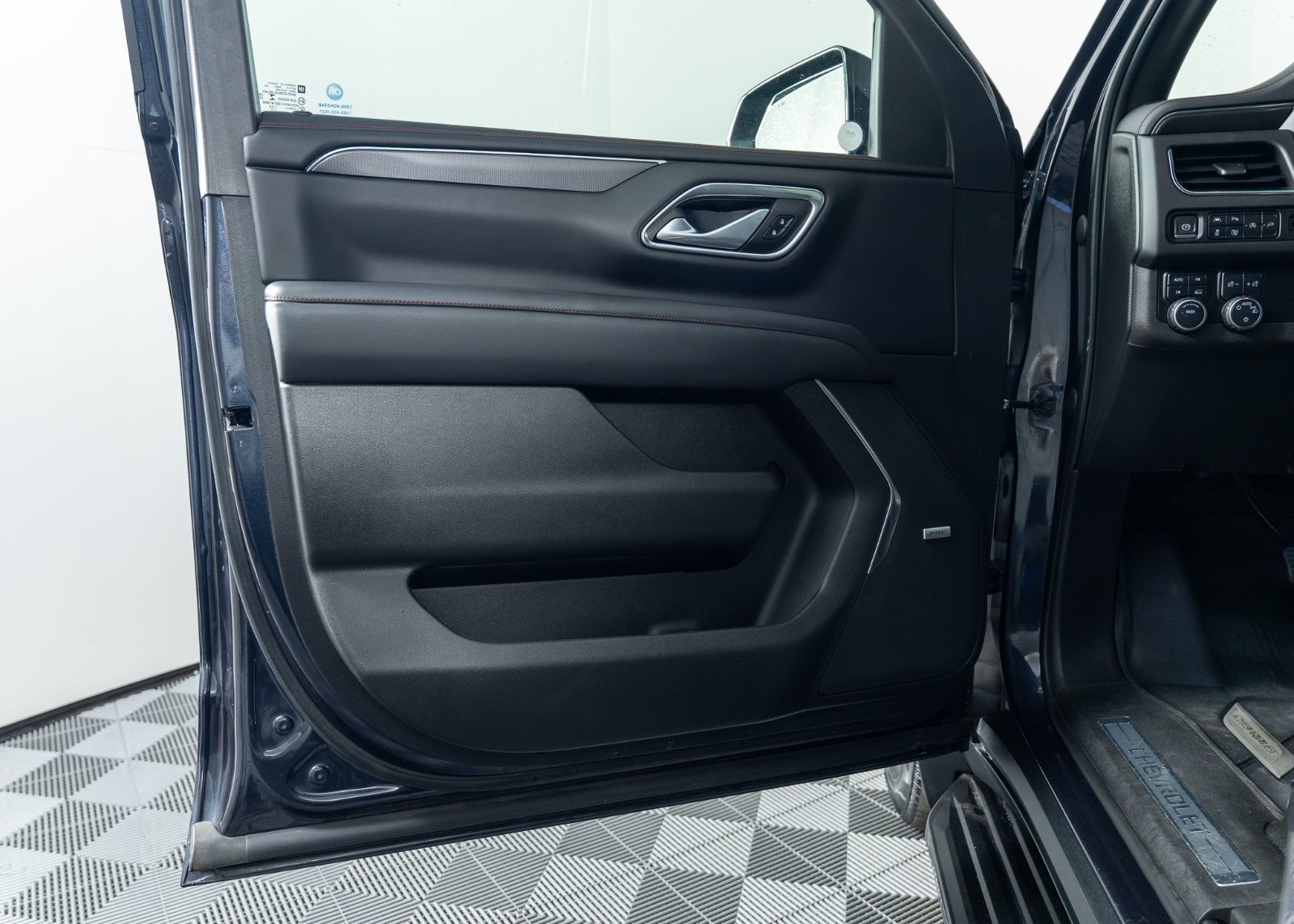 Photo 2022 Chevrolet Tahoe RST #8