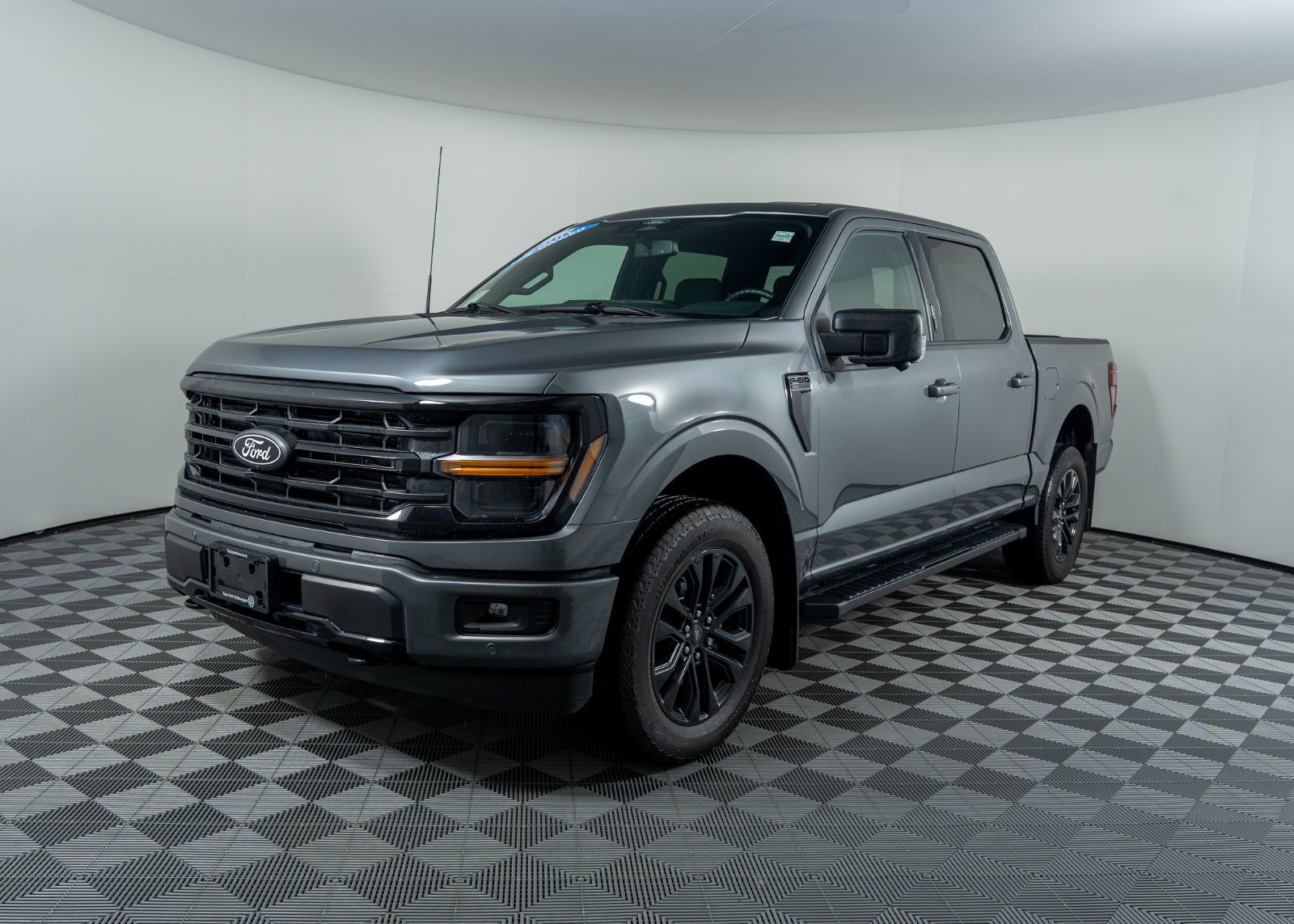 Photo 2024 Ford F-150 XLT #1