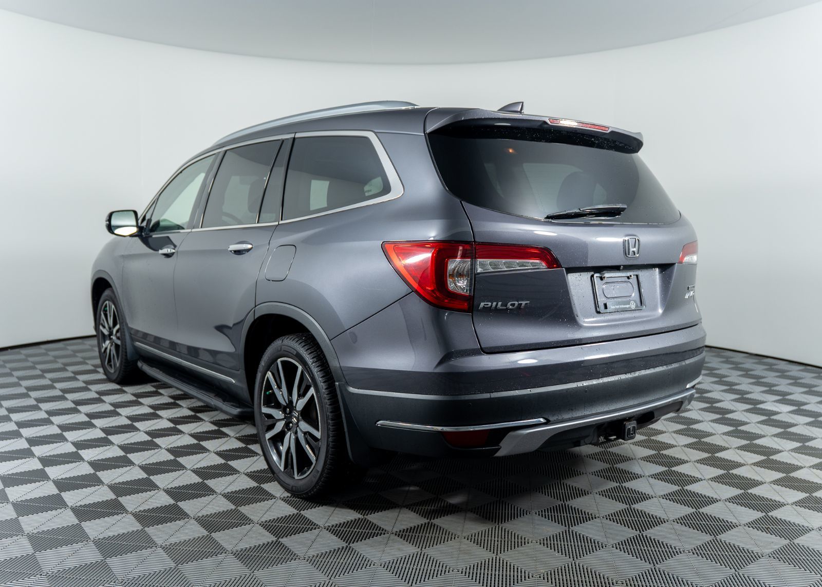 Photo 2019 Honda Pilot Touring 7-Passenger #6