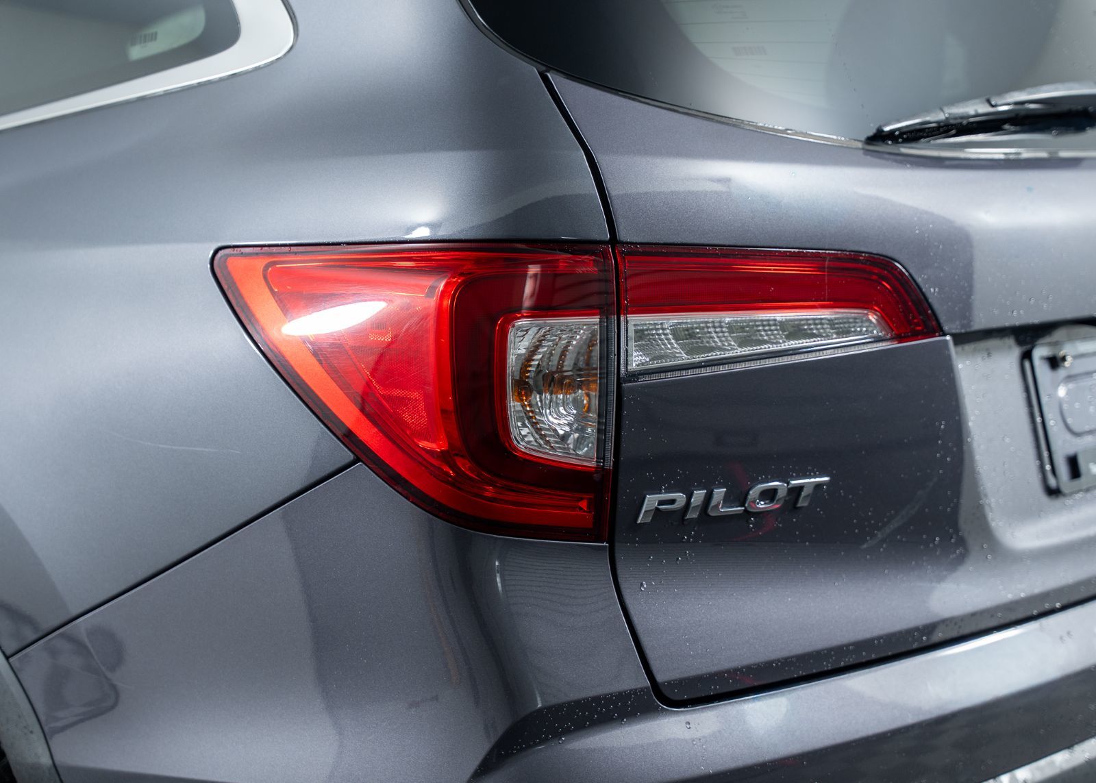 Photo 2019 Honda Pilot Touring 7-Passenger #7