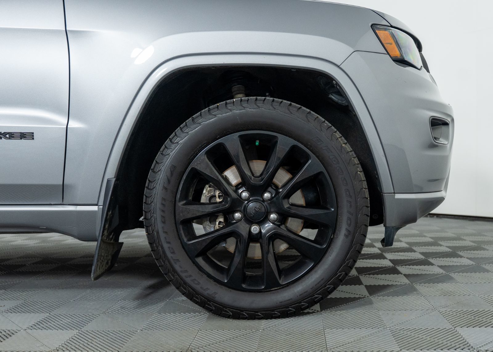 Photo 2021 Jeep Grand Cherokee Altitude #4