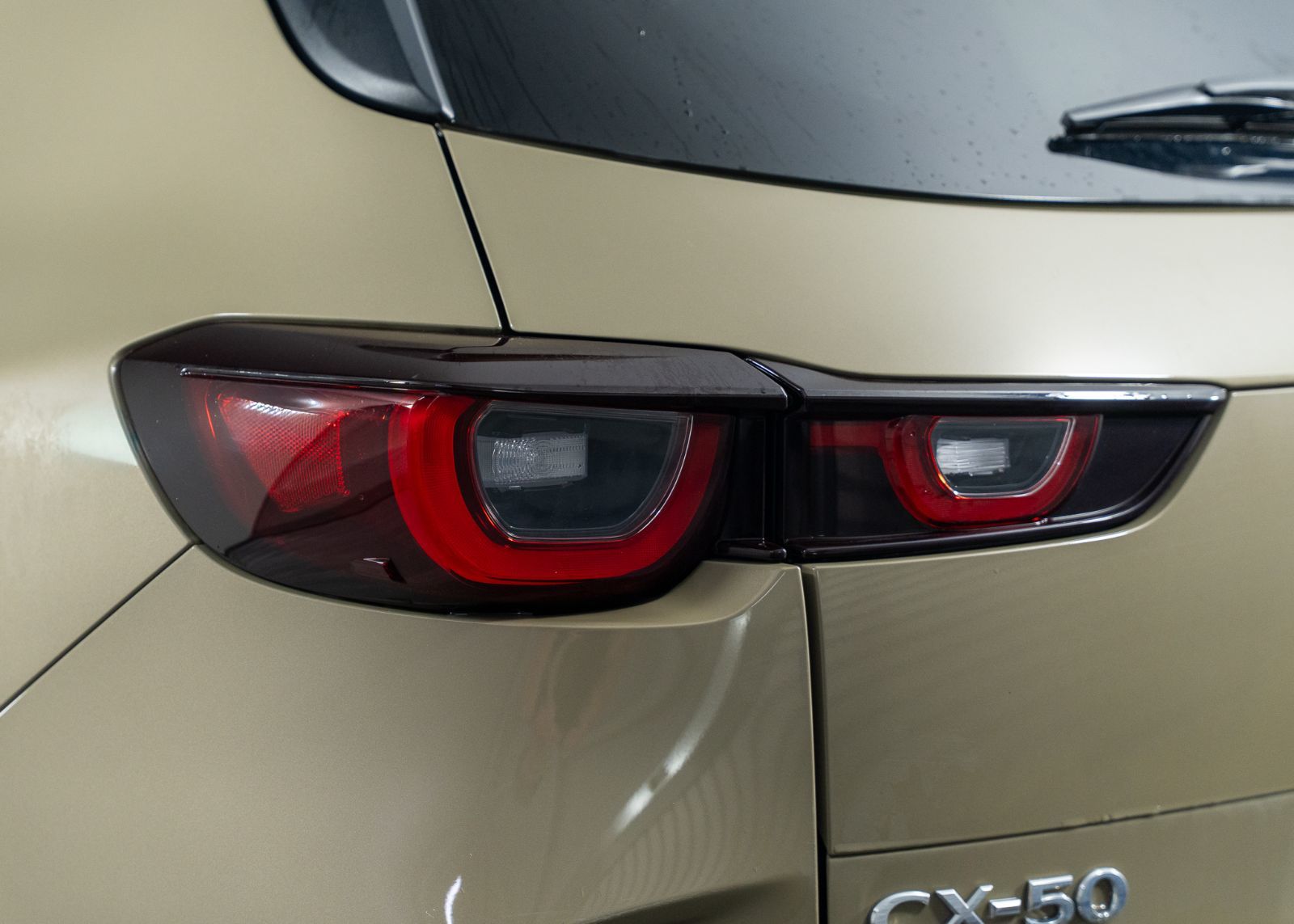 Photo 2024 Mazda CX-50 GT w/Turbo #5