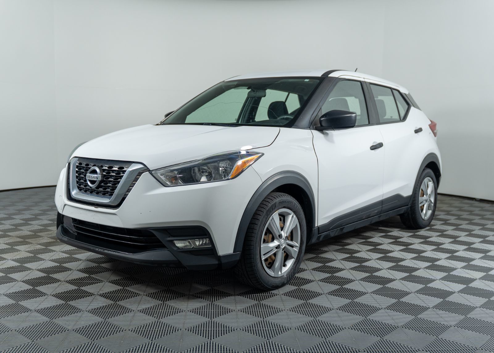 2019 Nissan Kicks S