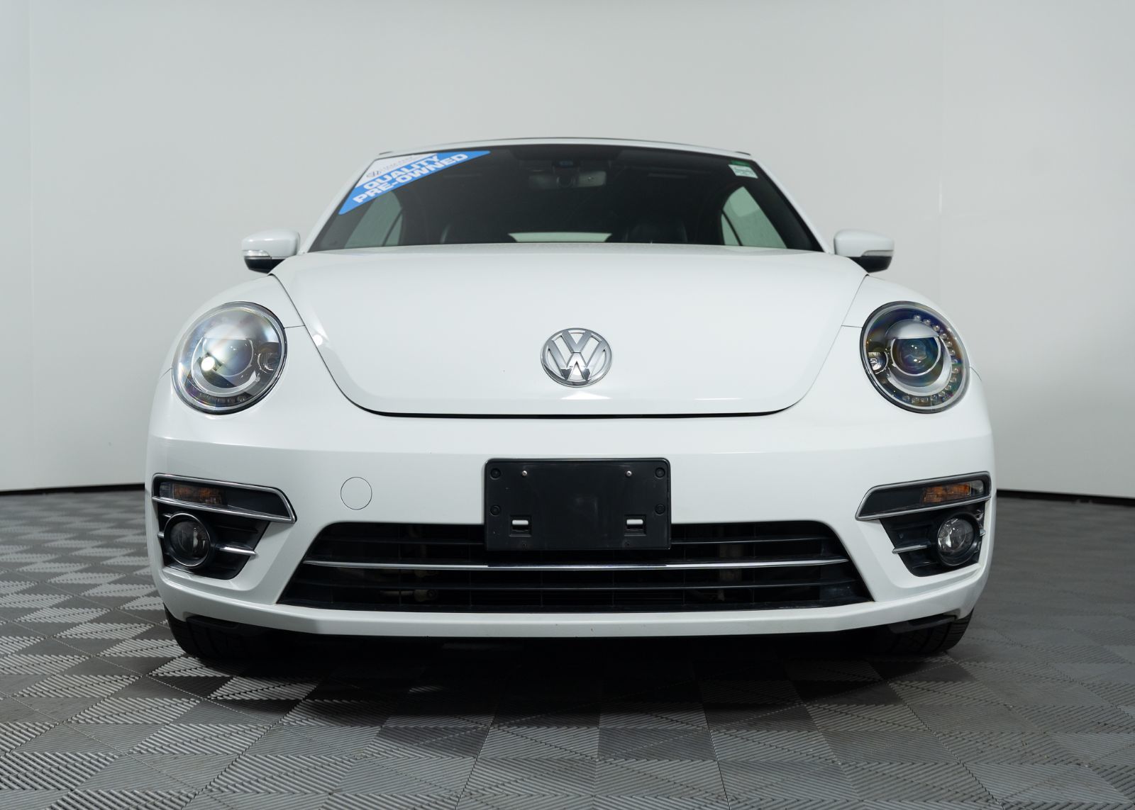 Photo 2019 Volkswagen Beetle Convertible Wolfsburg Edition #2