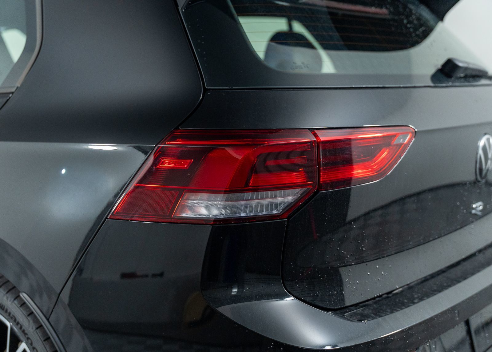 Photo 2026 Volkswagen Golf R BASE #5