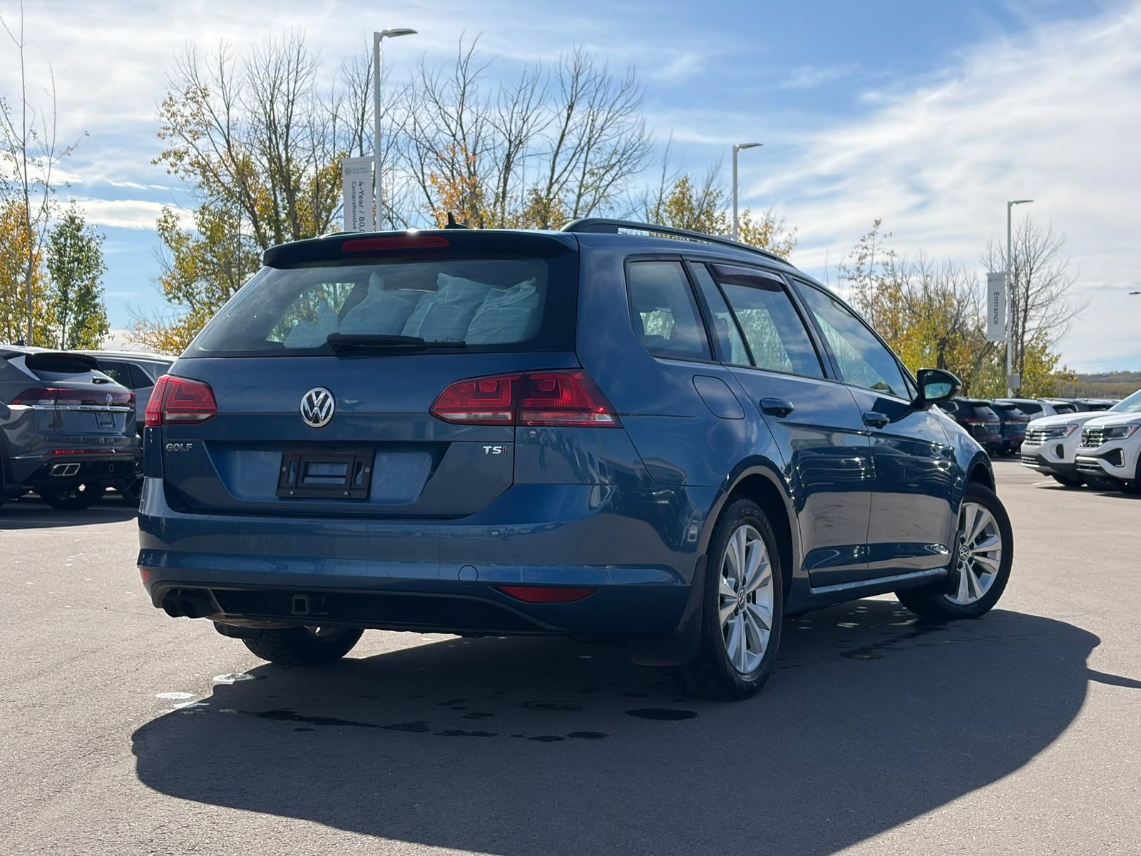 Photo 2016 Volkswagen Golf Sportwagon Trendline #2