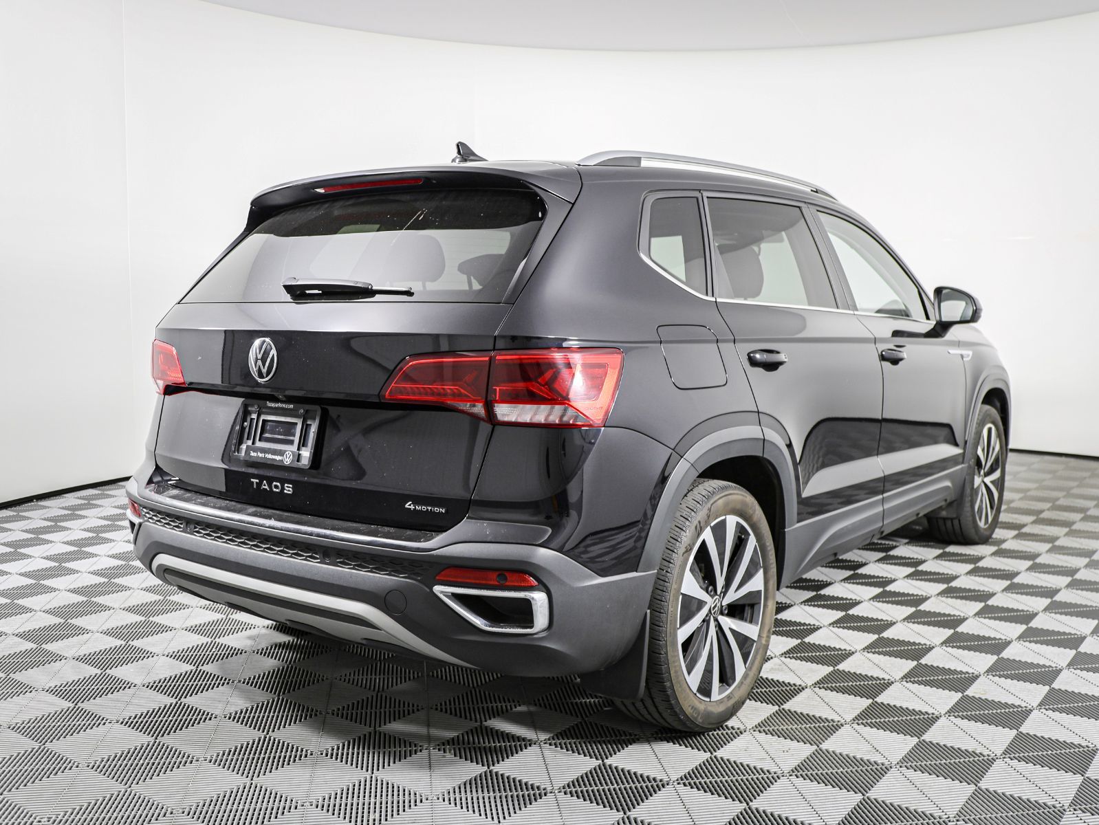 Photo 2022 Volkswagen Taos Highline #5