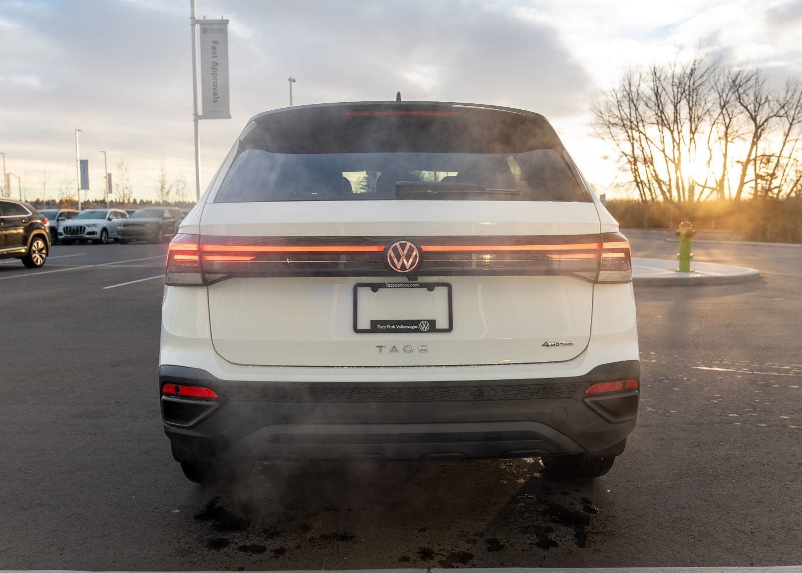 Photo 2026 Volkswagen Taos Comfortline Black Edition 4MOTION #6