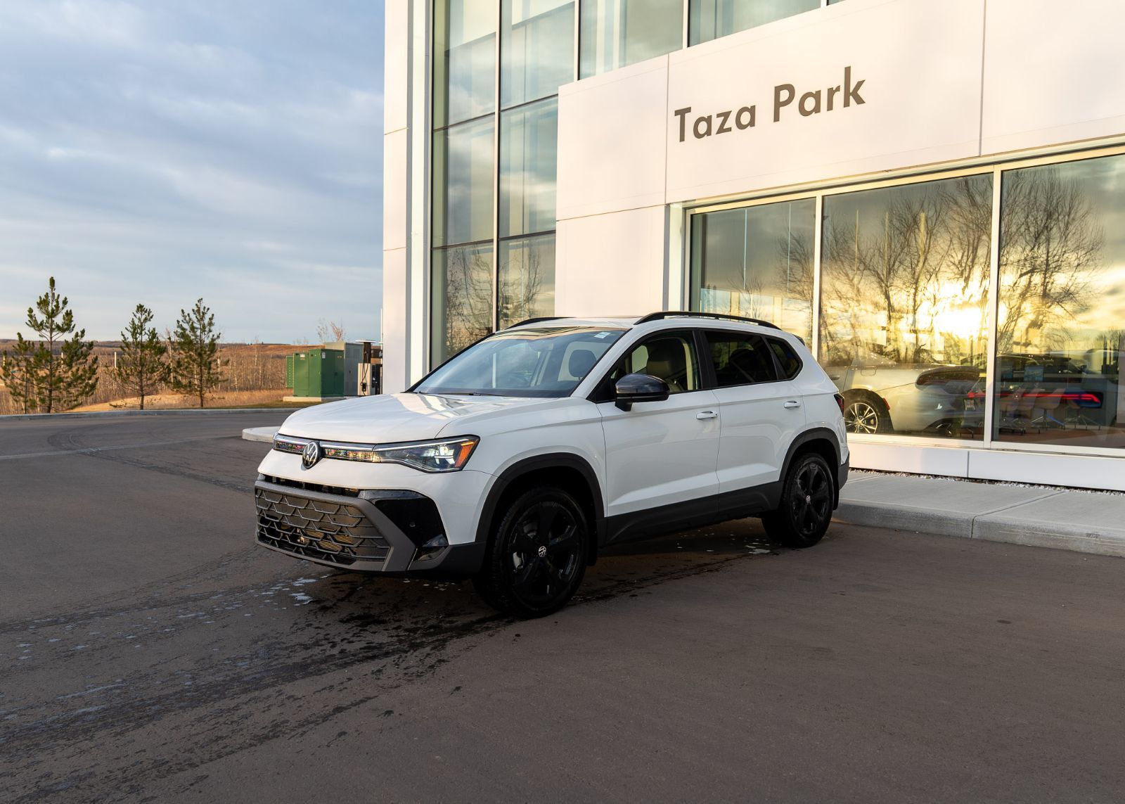 Photo 2026 Volkswagen Taos Comfortline Black Edition 4MOTION #1