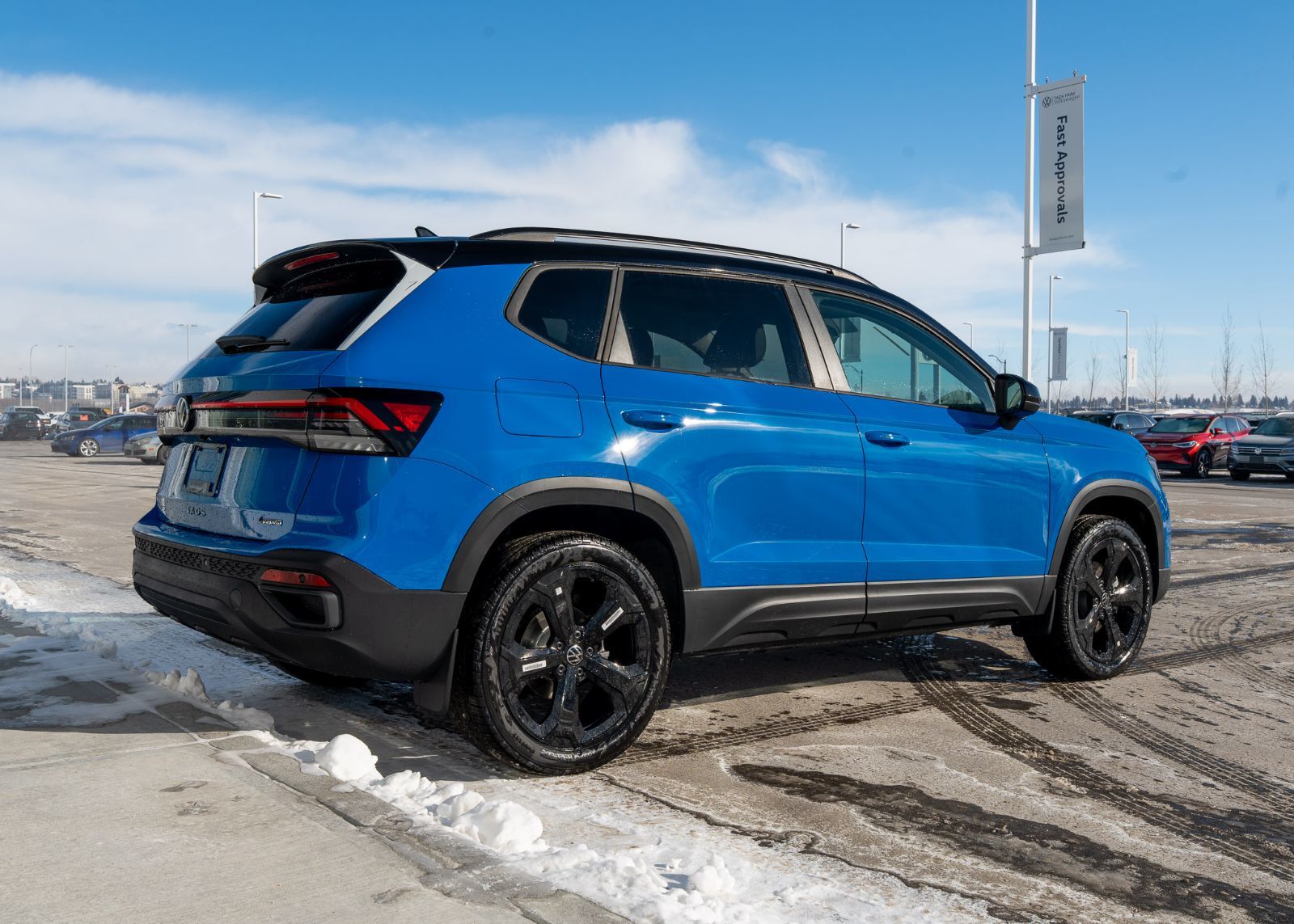 Photo 2026 Volkswagen Taos Comfortline Black Edition 4MOTION #5